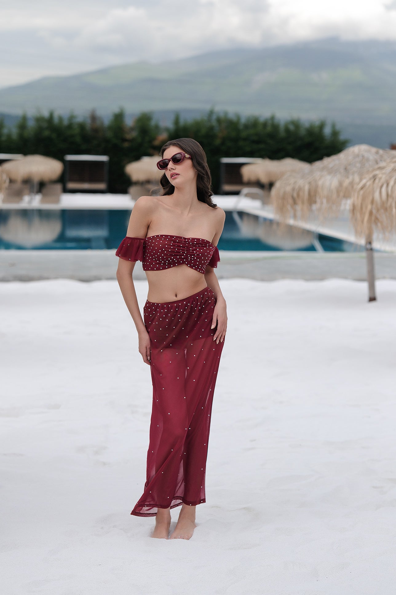 Summer set in burgundy: Veline