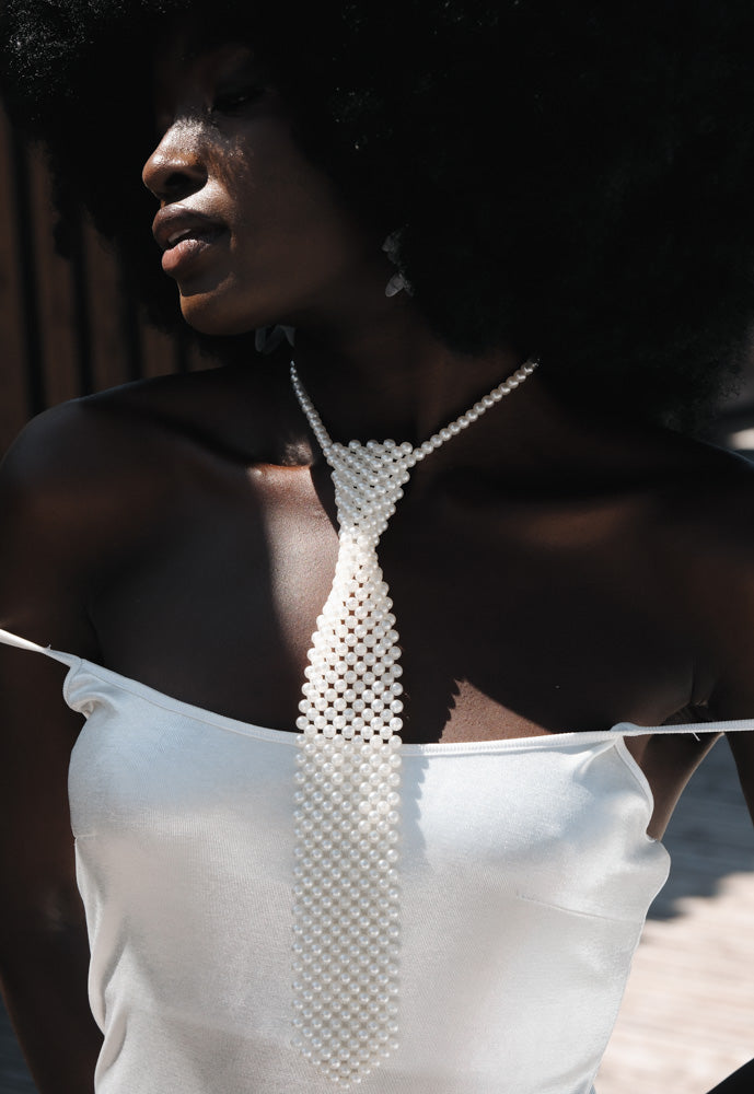 Tie - pearl necklace