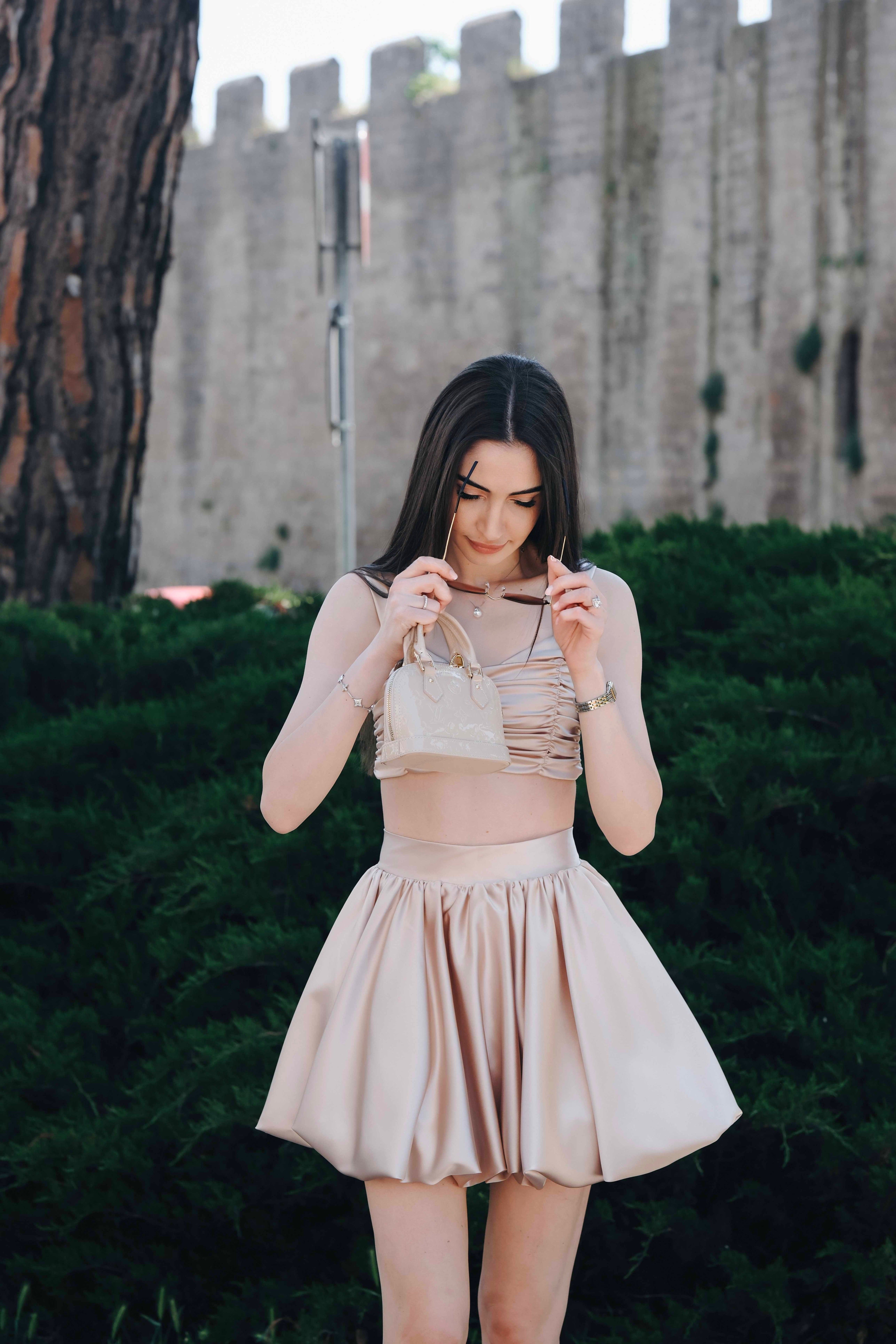 Beige skirt: Luxira
