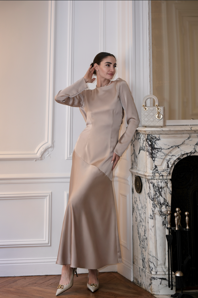 Дълга сатенена рокля: Cassia