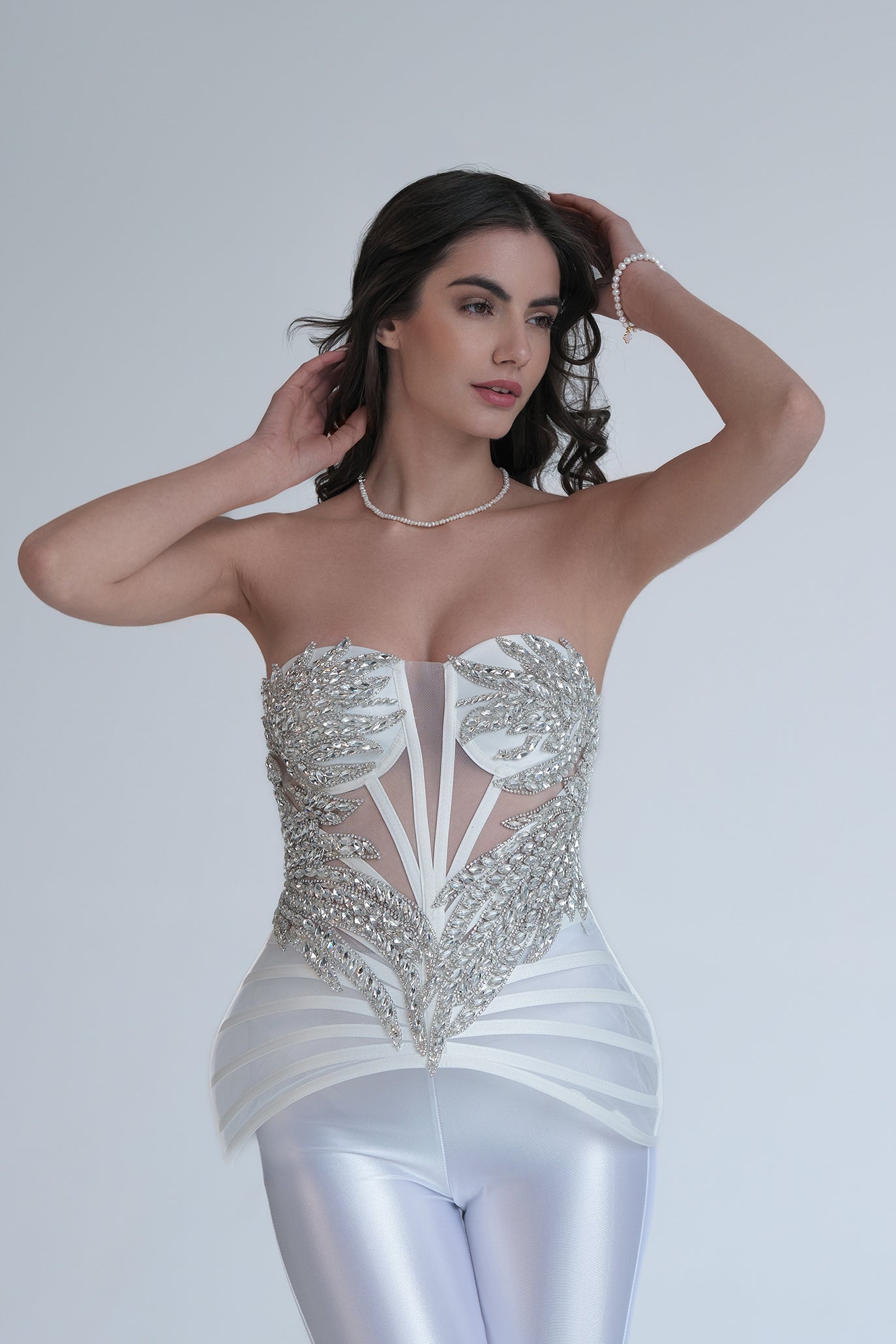 Корсет в бяло: Plams