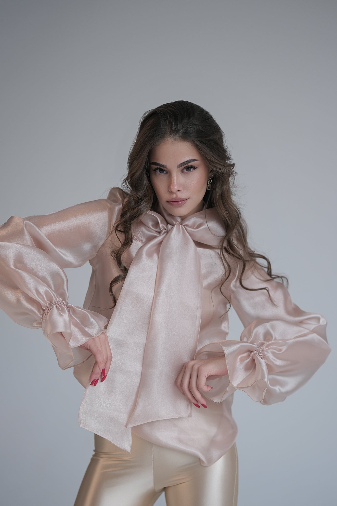 Блуза тип риза в цвят пудра: Dove