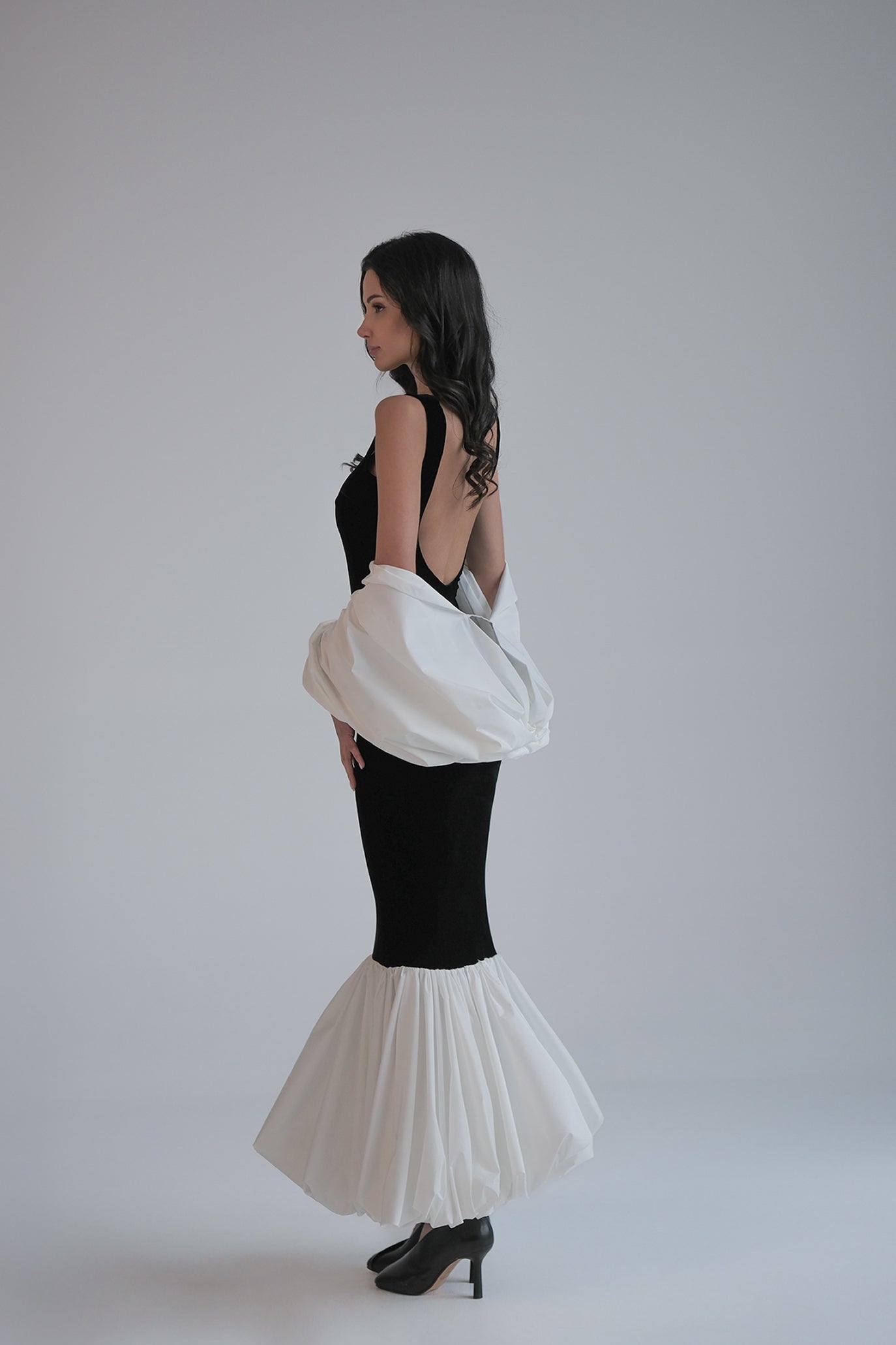 Ръчно изработена наметка/шал в бяло: Selenes