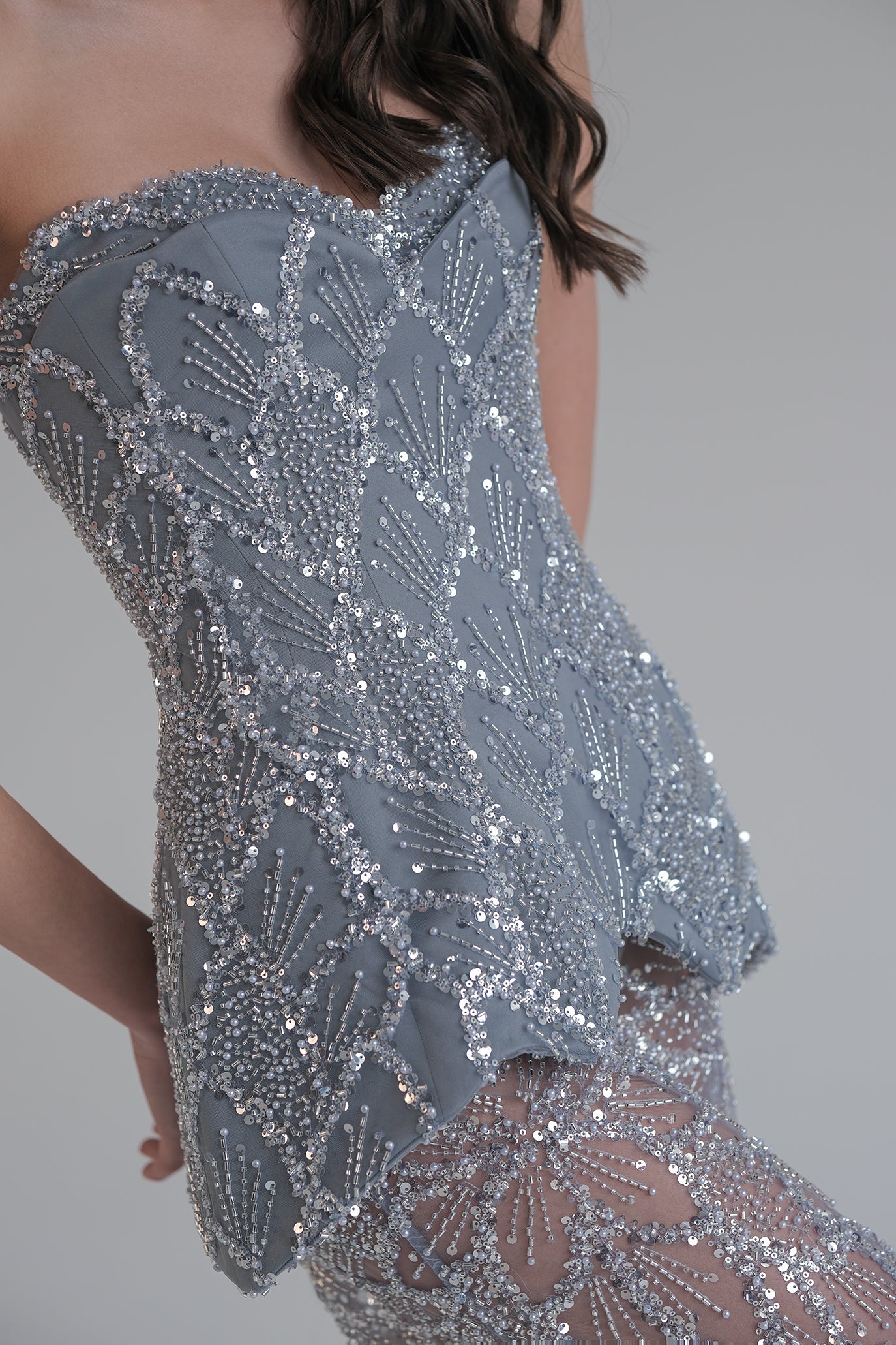 Официална рокля в сиво: Flare