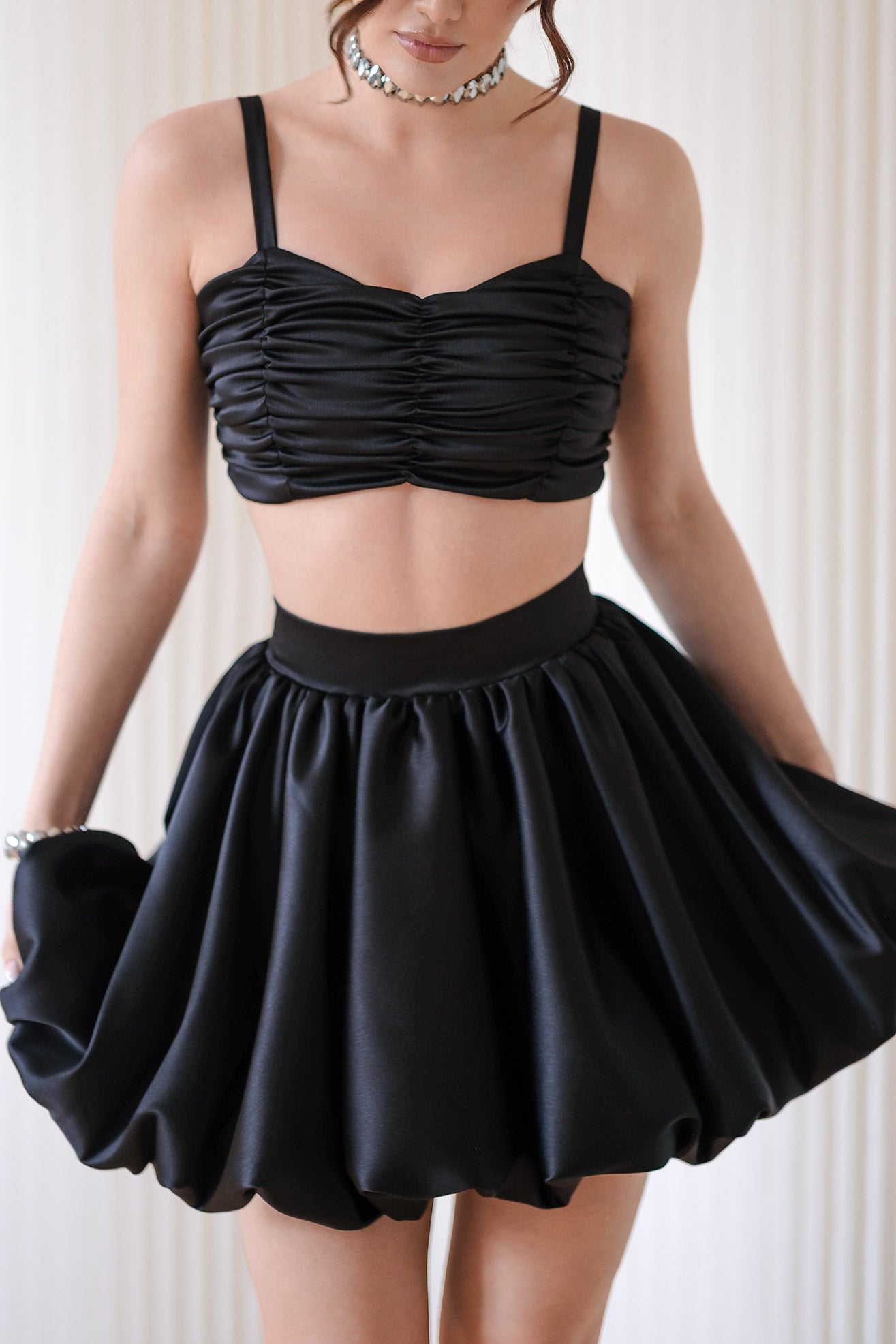 Top in black: Luxira