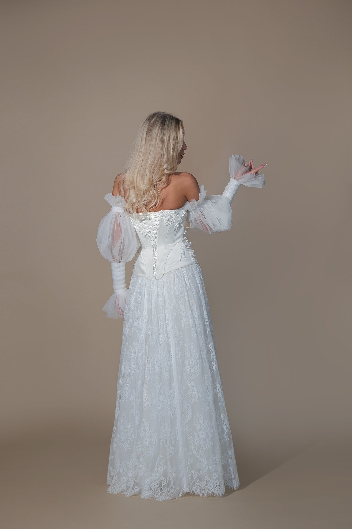 Рокля от корсет и пола: Gery