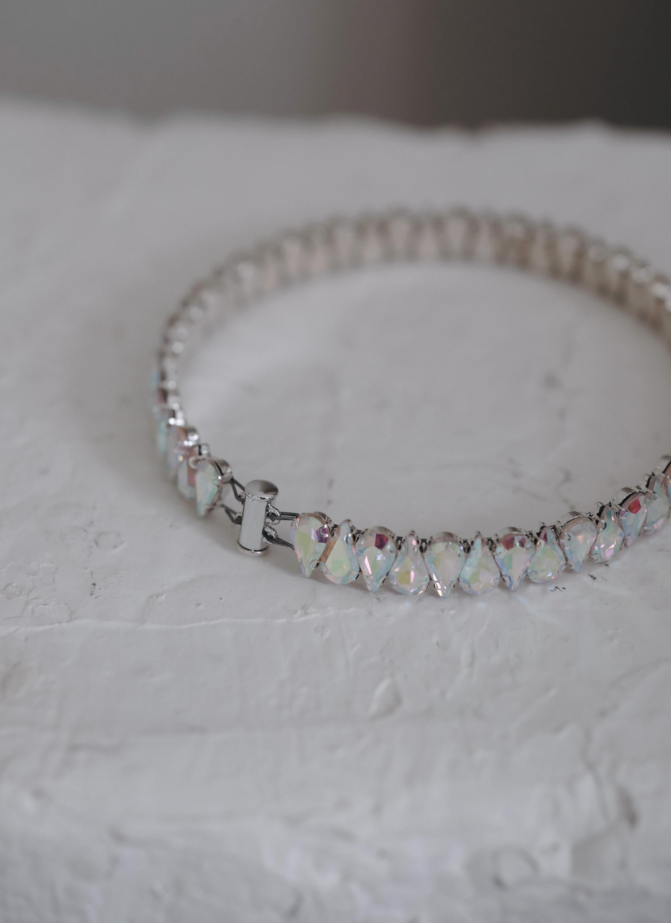 Choker / necklace in silver with chameleon effect: Reginelle 