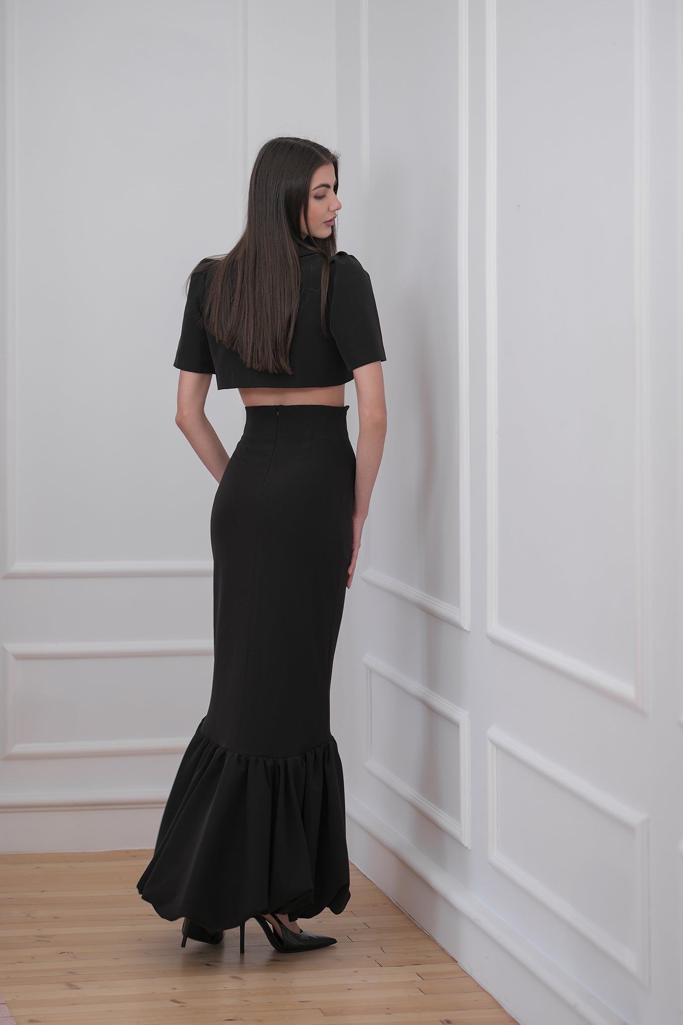 Сет в черно: Selenes