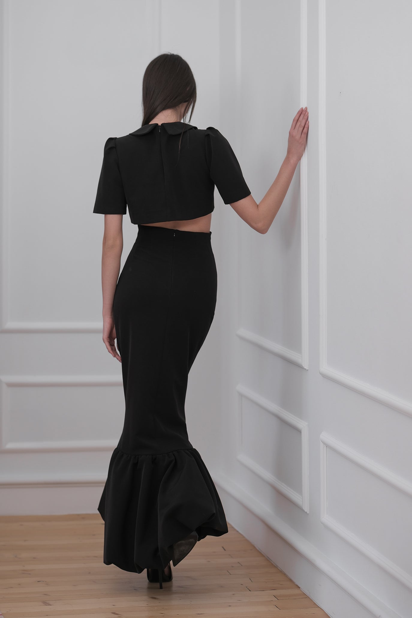 Пола в черно: Selenes