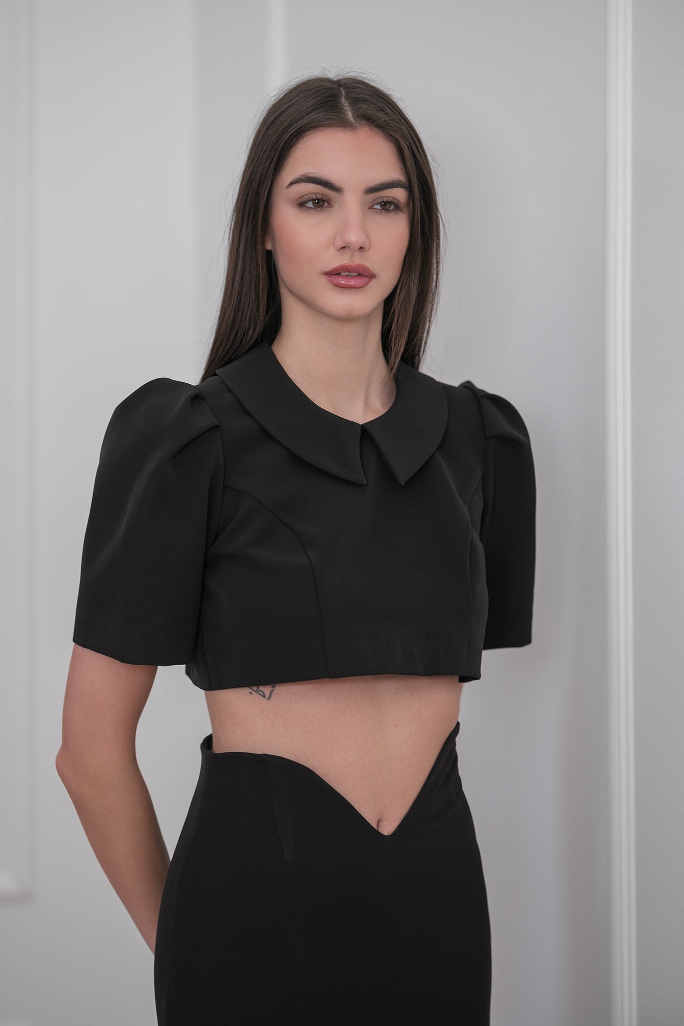 Пола в черно: Selenes