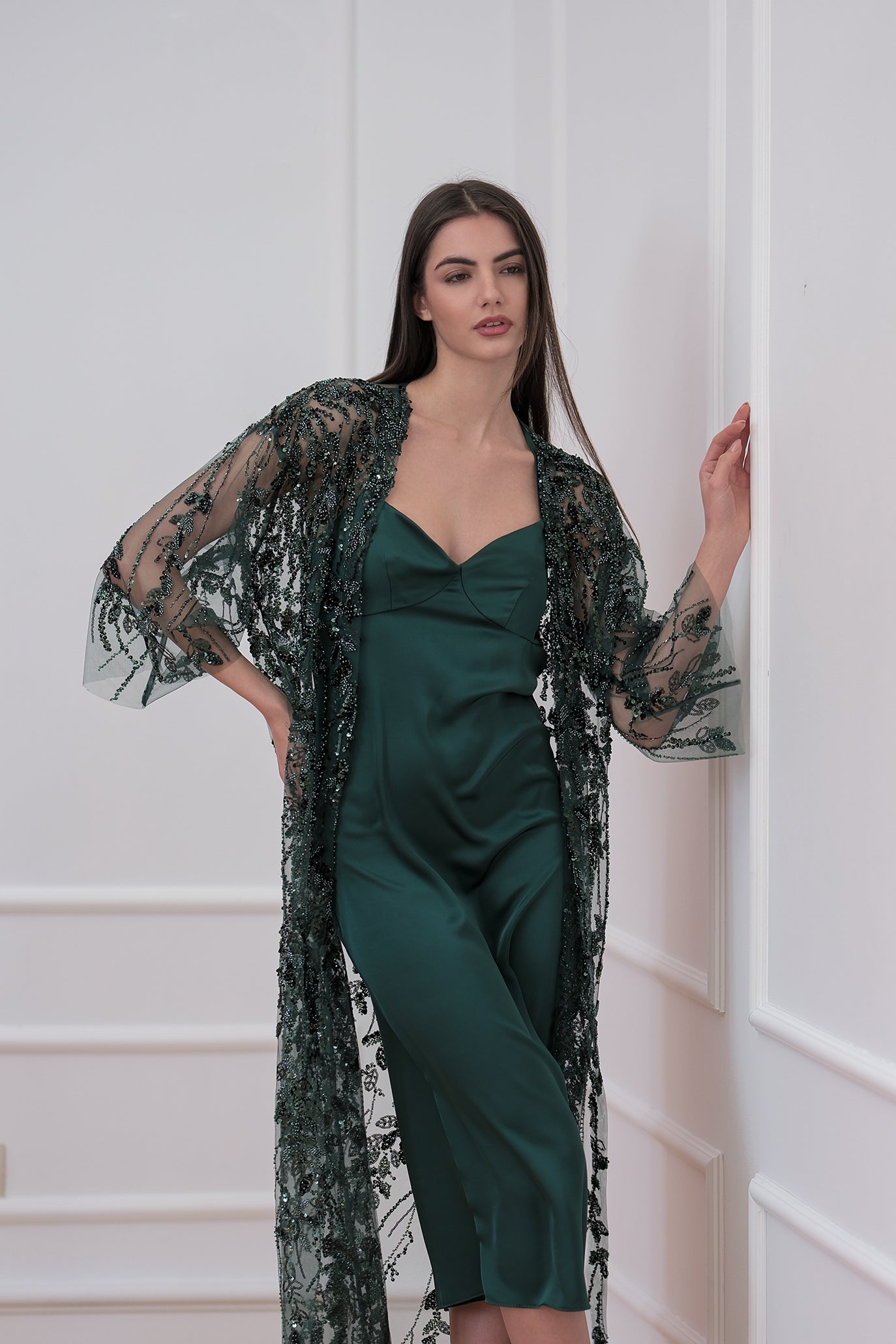 Ръчно изработена жилетка в масленозелено: Luxury Eve