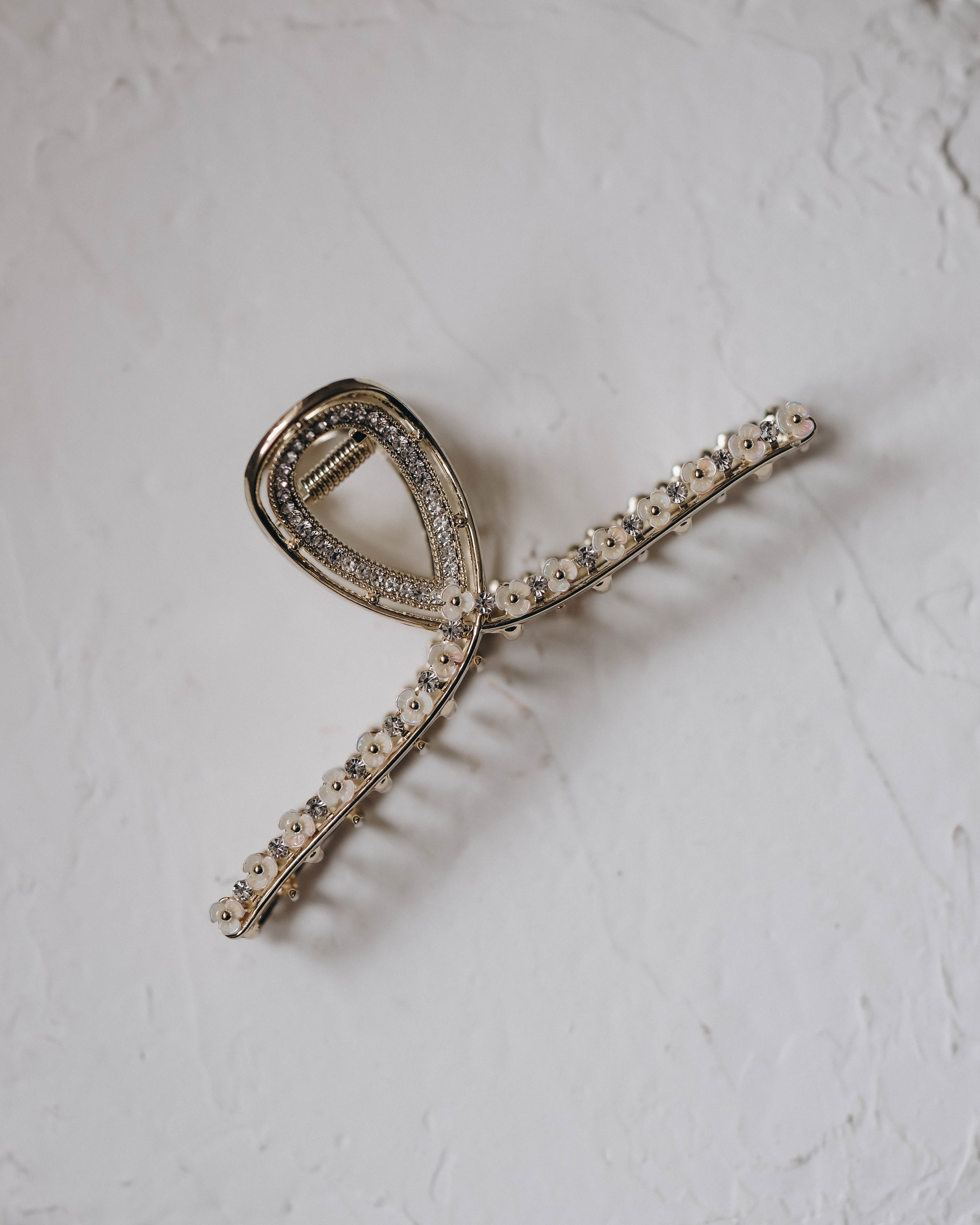 Mini flower brooch