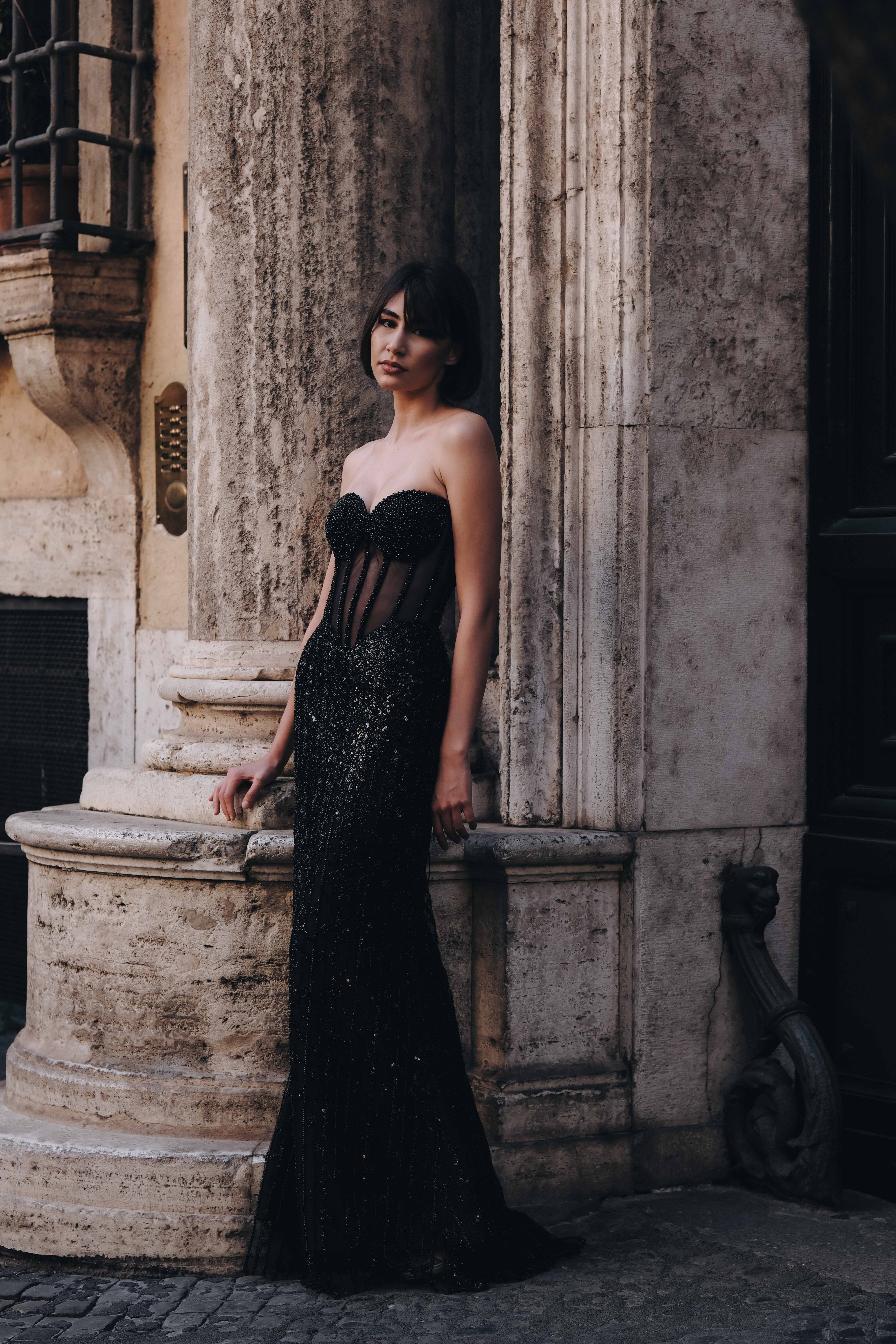 Elegant corset dress in black: Fioretta