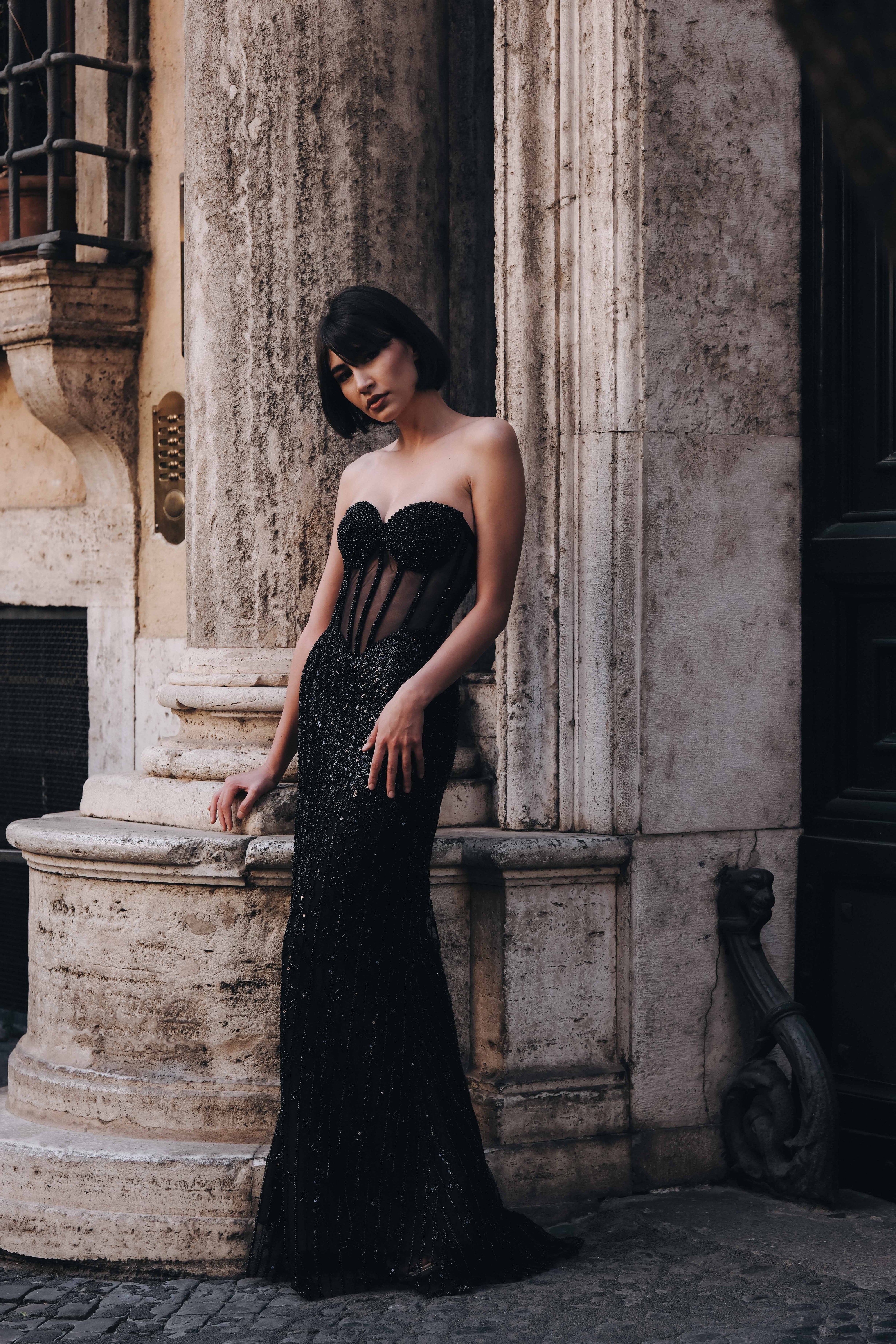 Elegant corset dress in black: Fioretta
