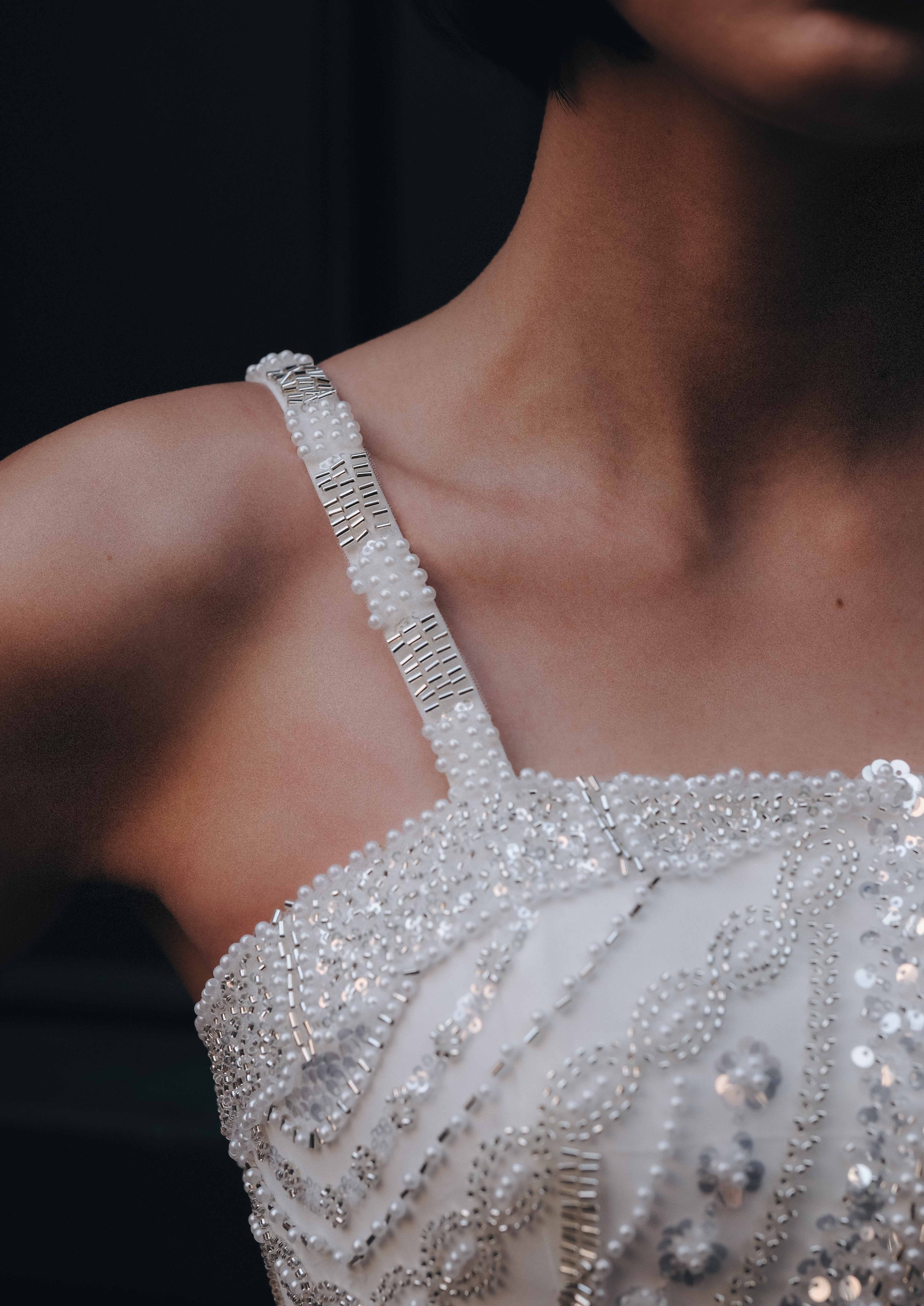 Short corset dress in white: Luméra