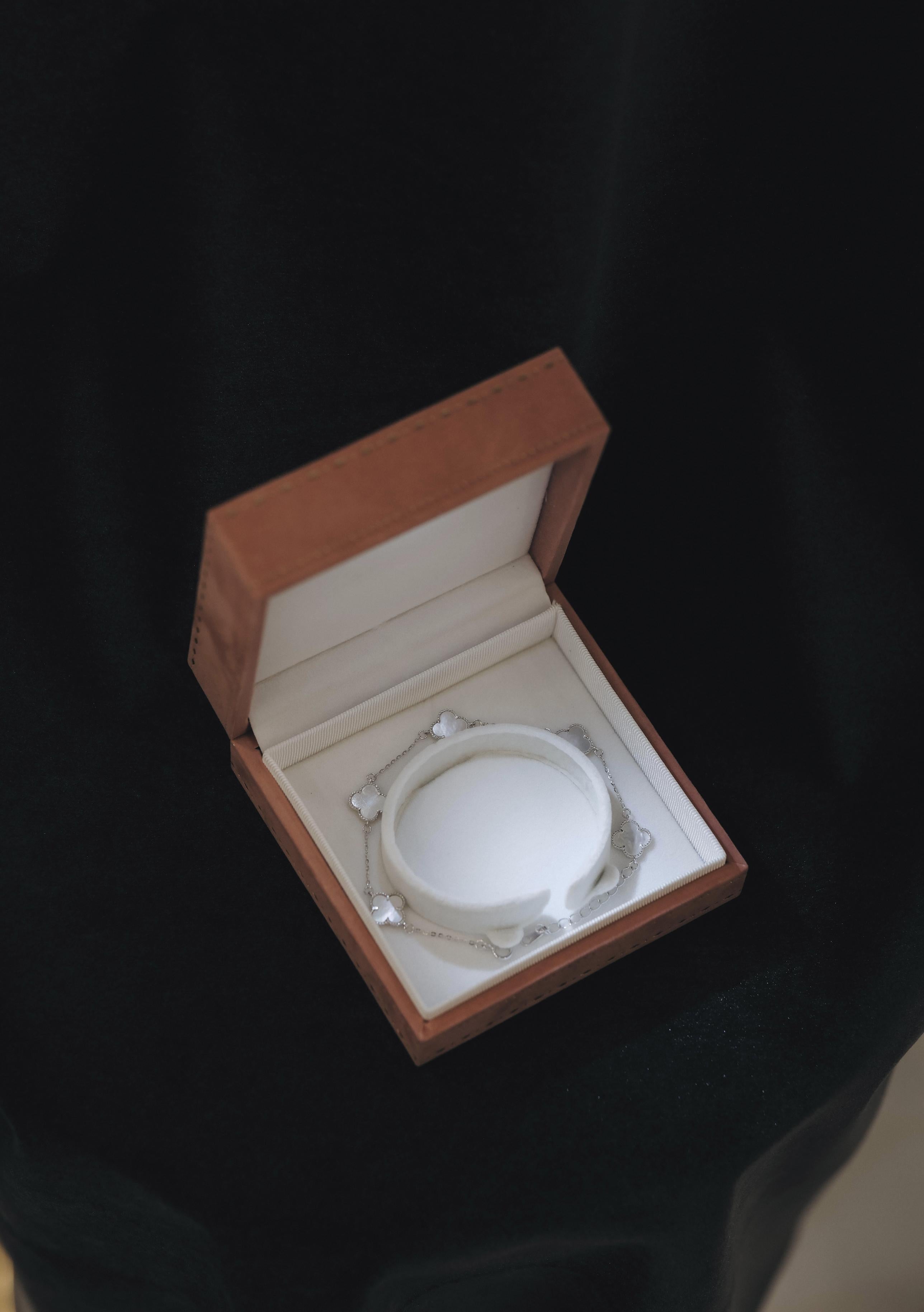 Luxury gift box with light size L