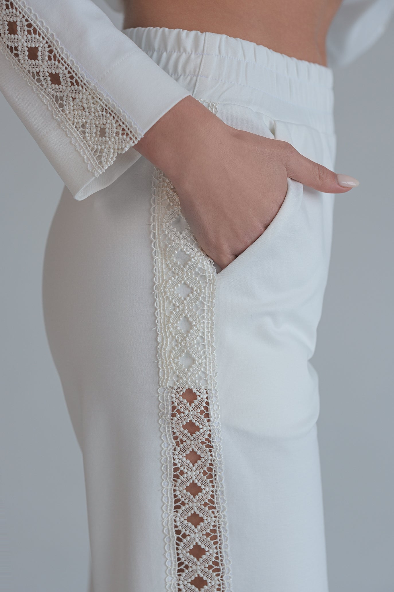 Спортно-елегантен сет: Аmira