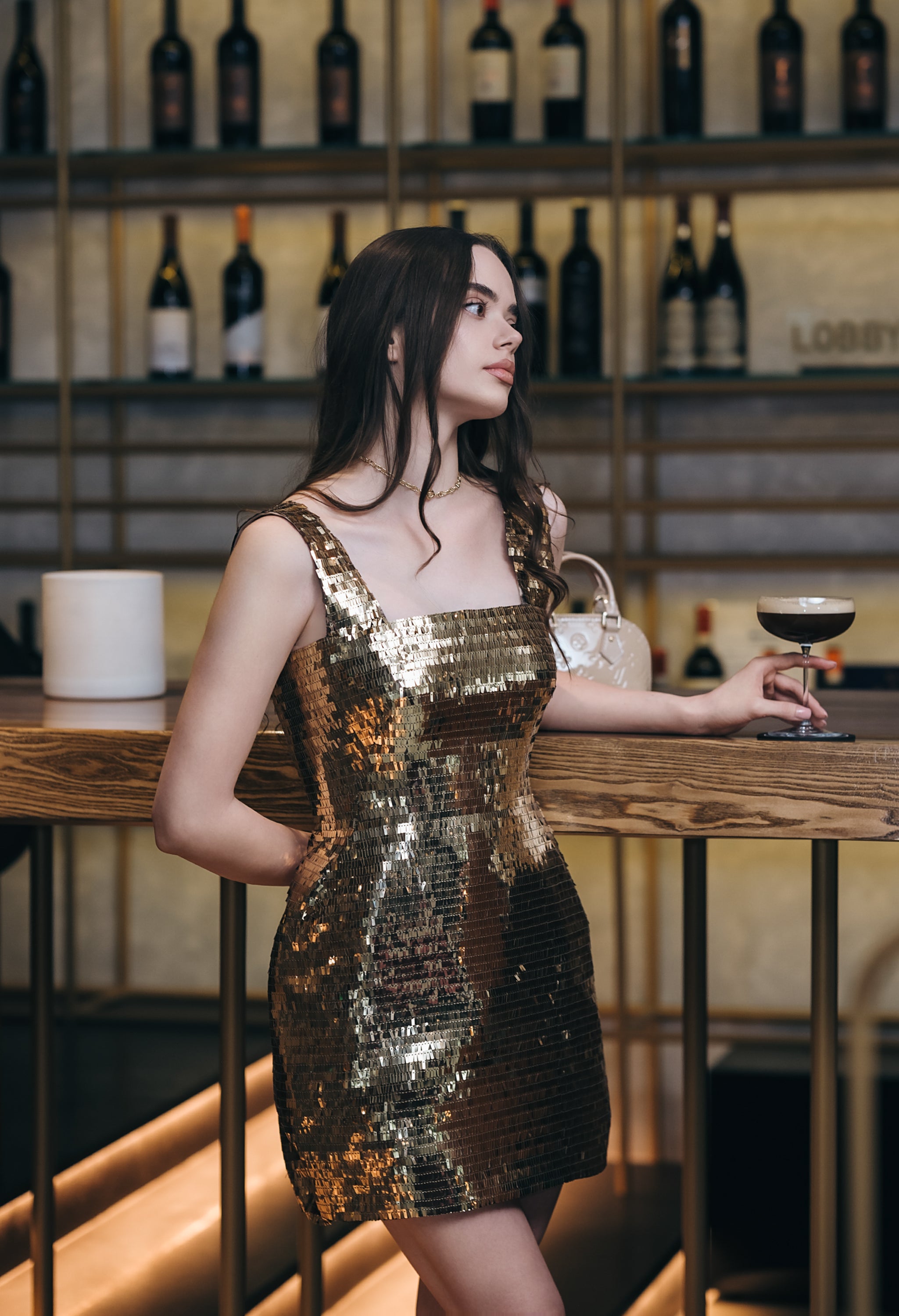 Коктейлна рокля в златисто: Glam