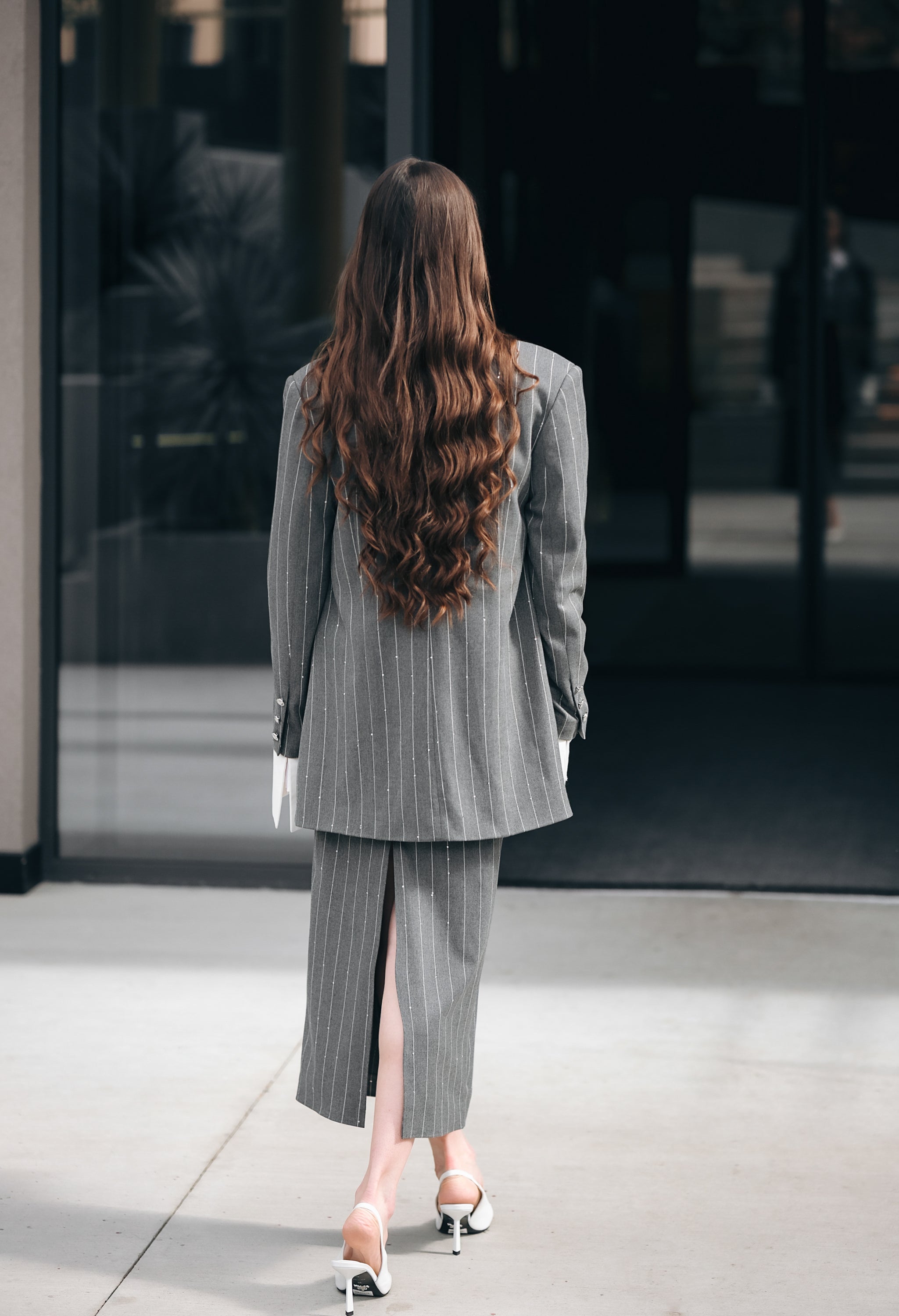 Костюм с пола молив в сиво: Atanasia