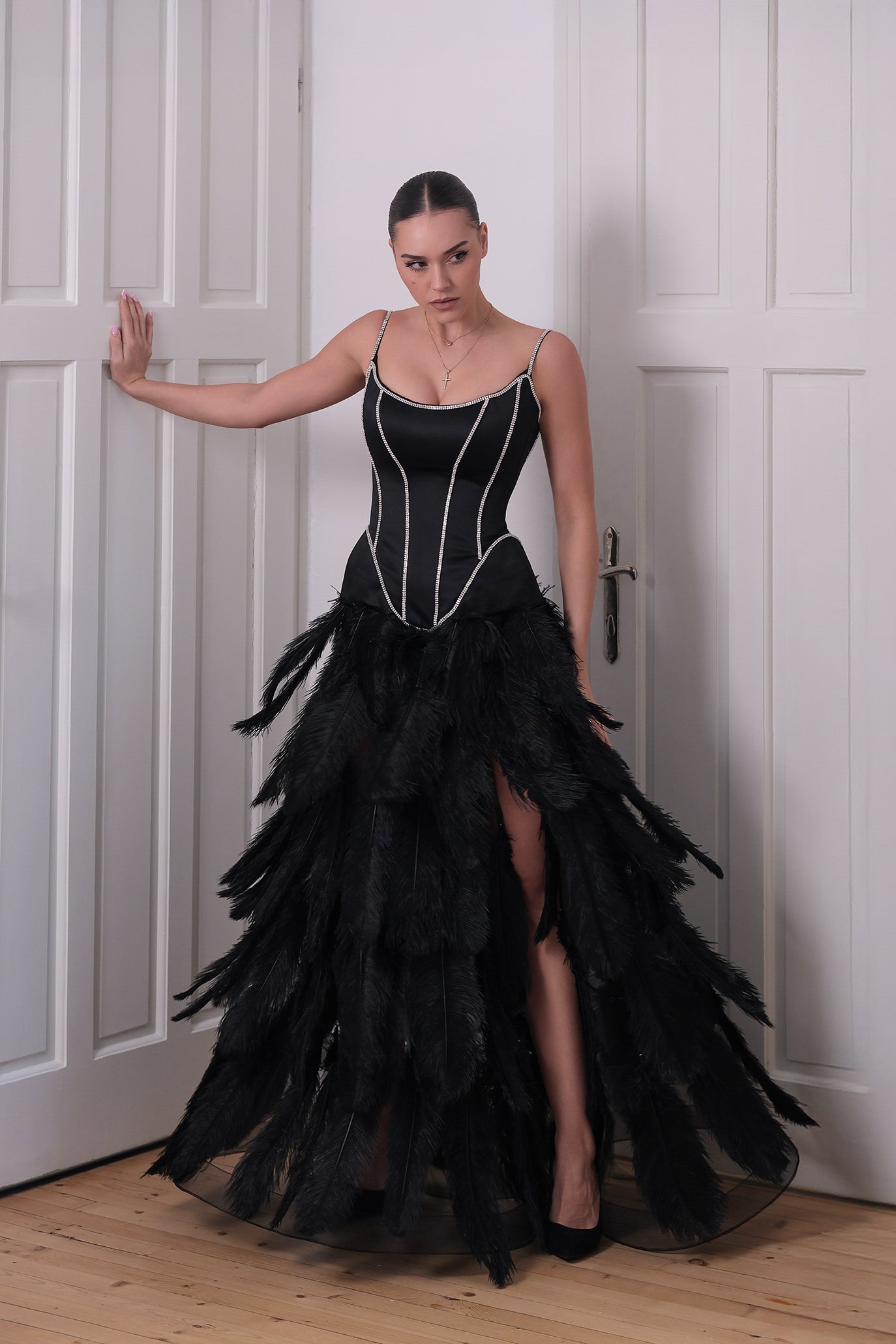 Официална рокля с пера: Jardin