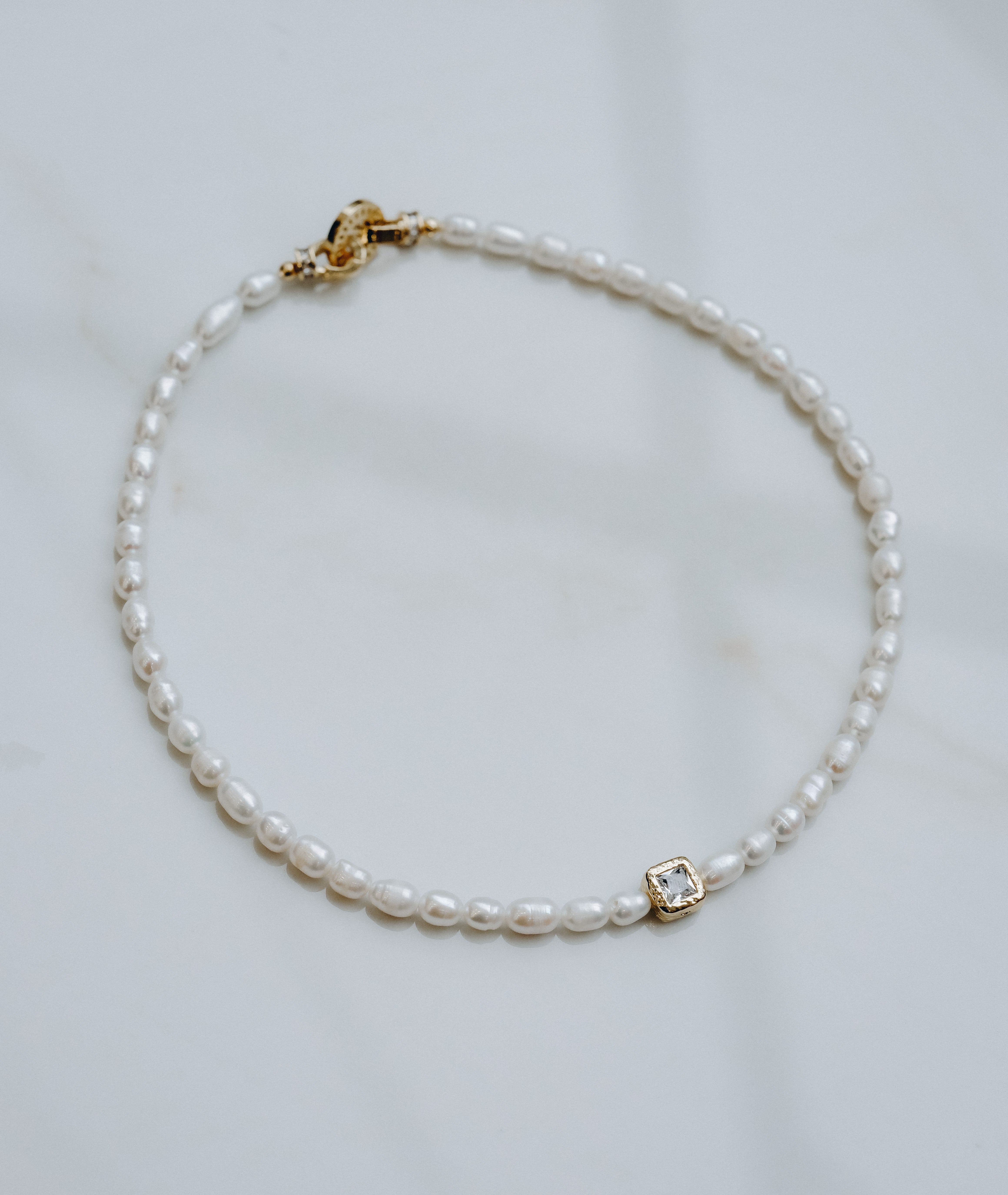 Колие - чокър с естествени перли