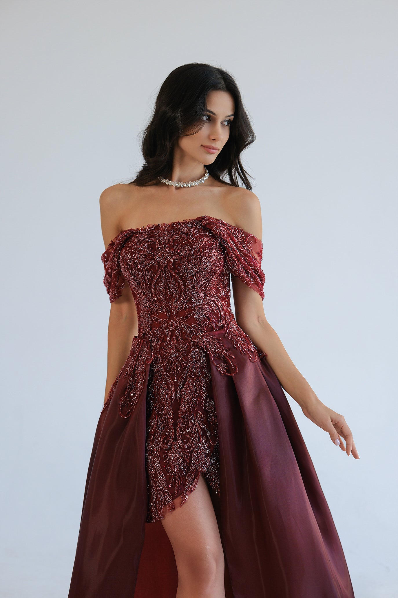 Официална рокля със свалящ се шлейф: Olysséa