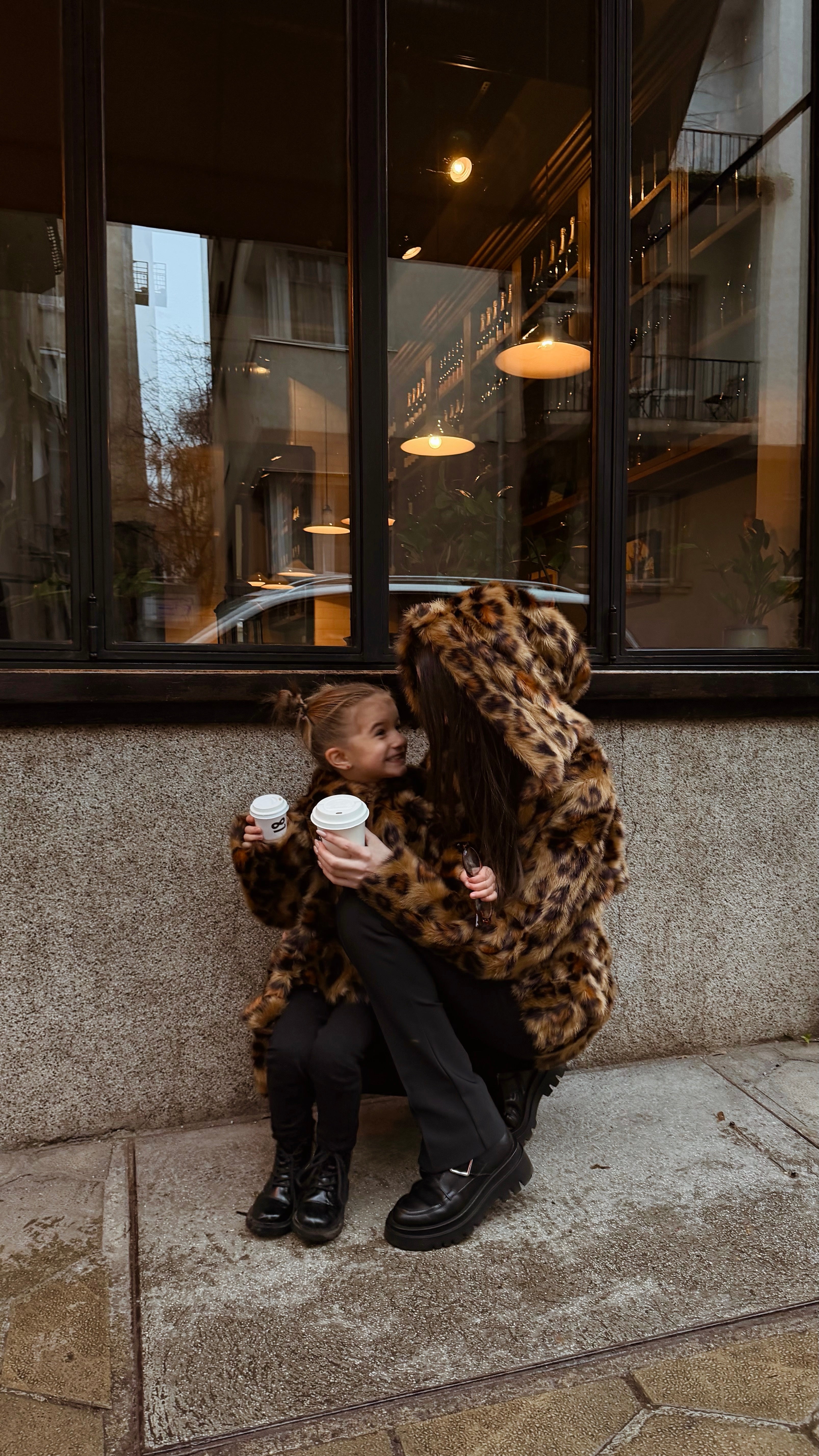 Комплект за мама и дете: жилетка / палто с качулка: Leo