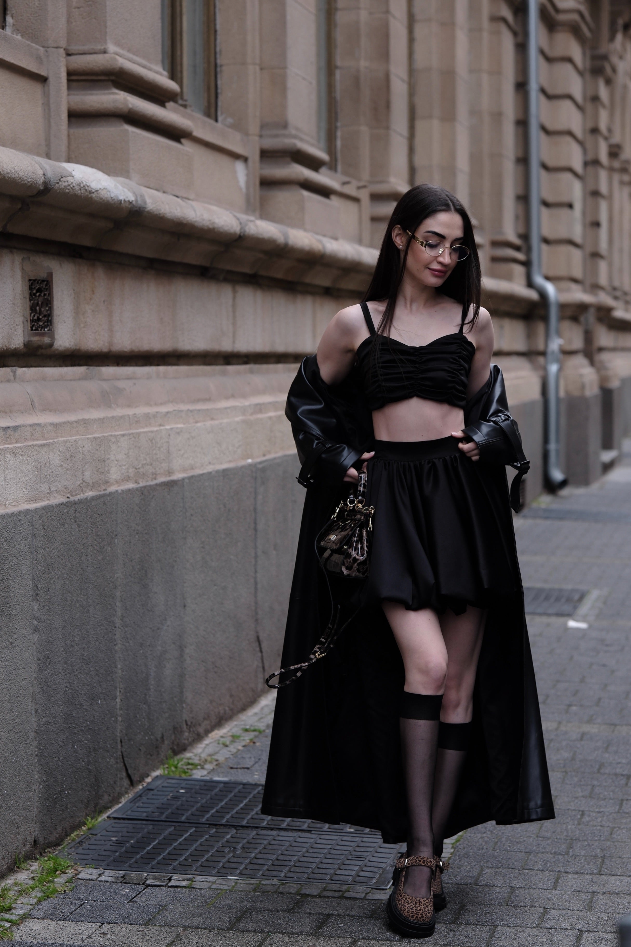 Top in black: Luxira