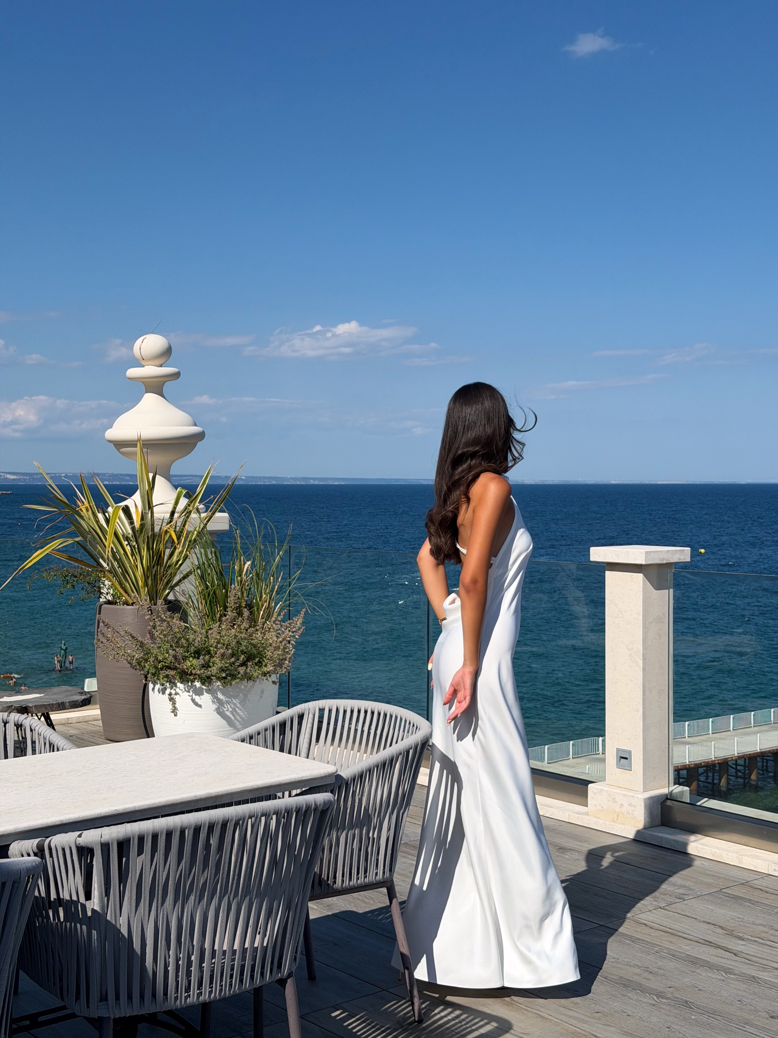 Dress: White Touch