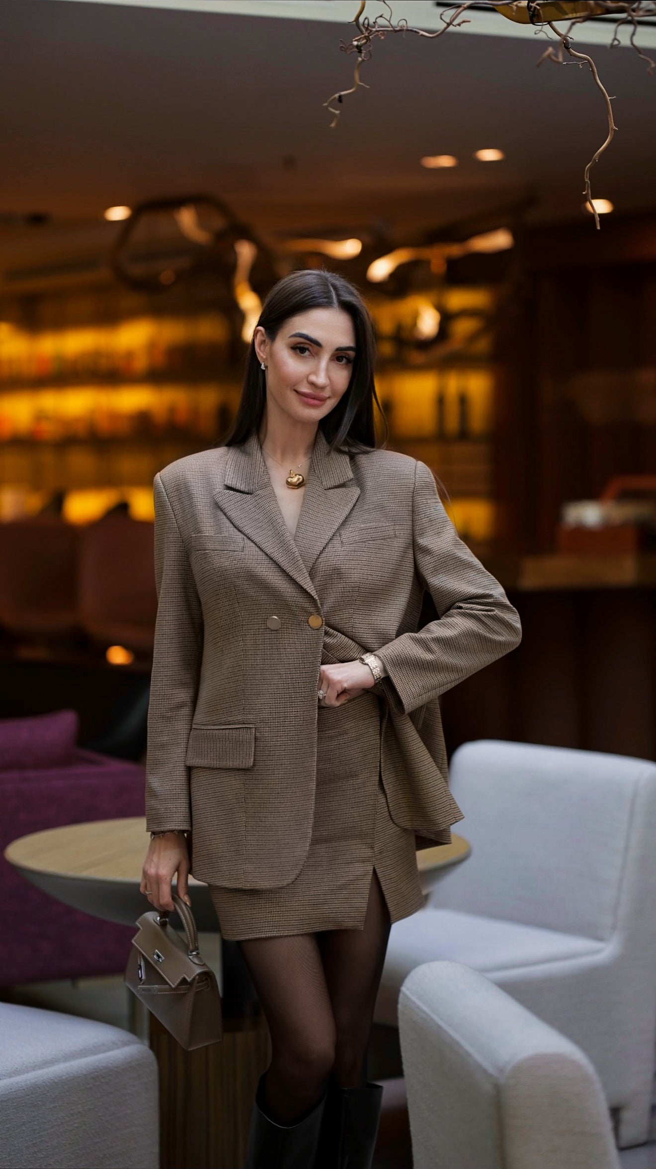 Сако в кафяво: Brunette