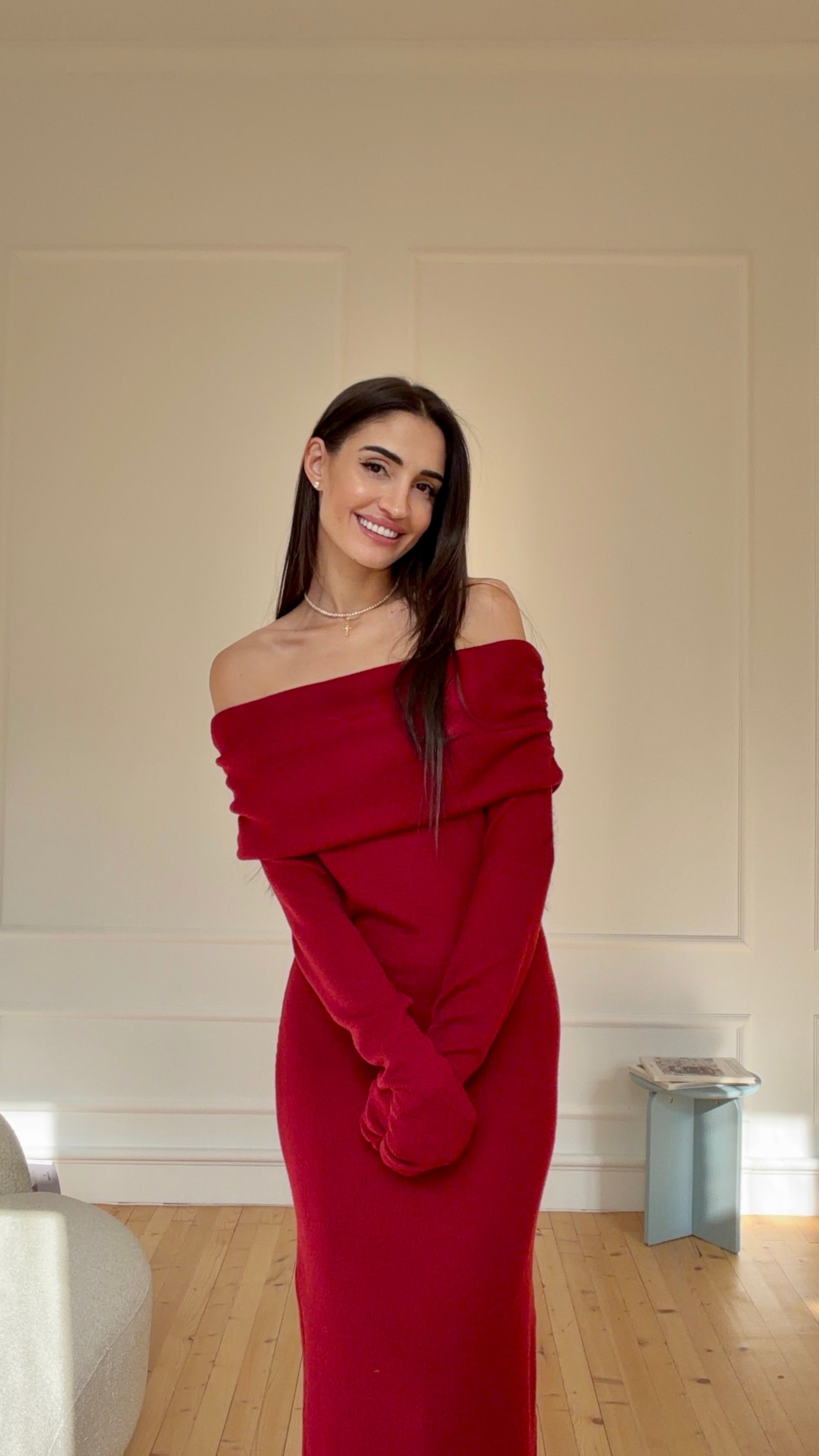 Дълга рокля с ръкави в червено: Berlinda Prestige