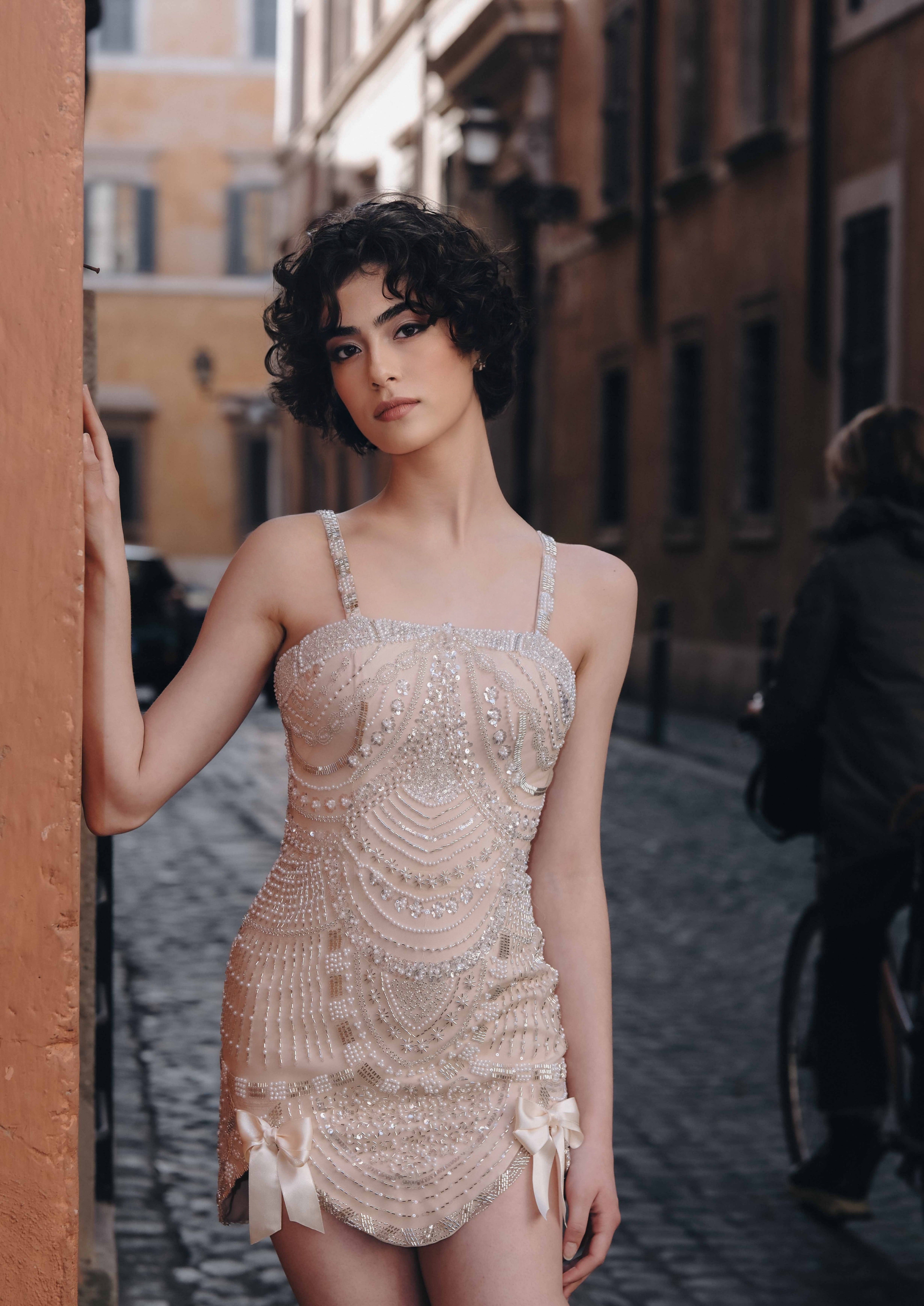 Short corset dress in beige: Luméra
