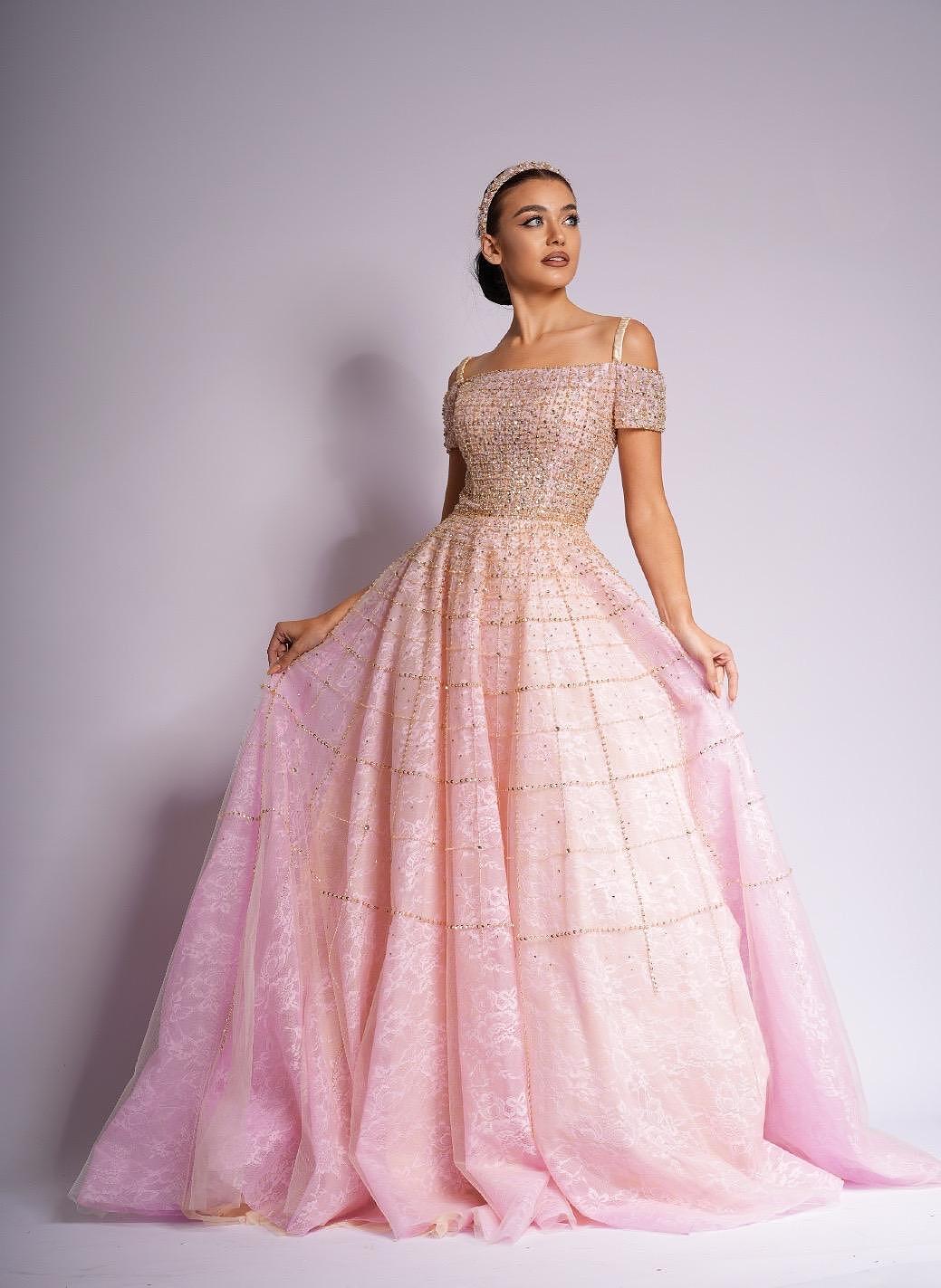 Formal dress: Barbie