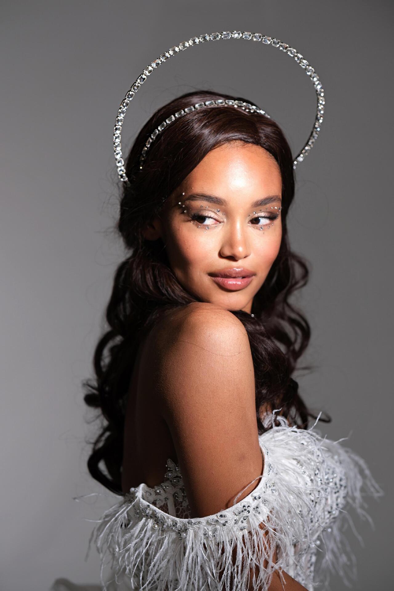 Headpiece with silver glass pebbles: Goddess