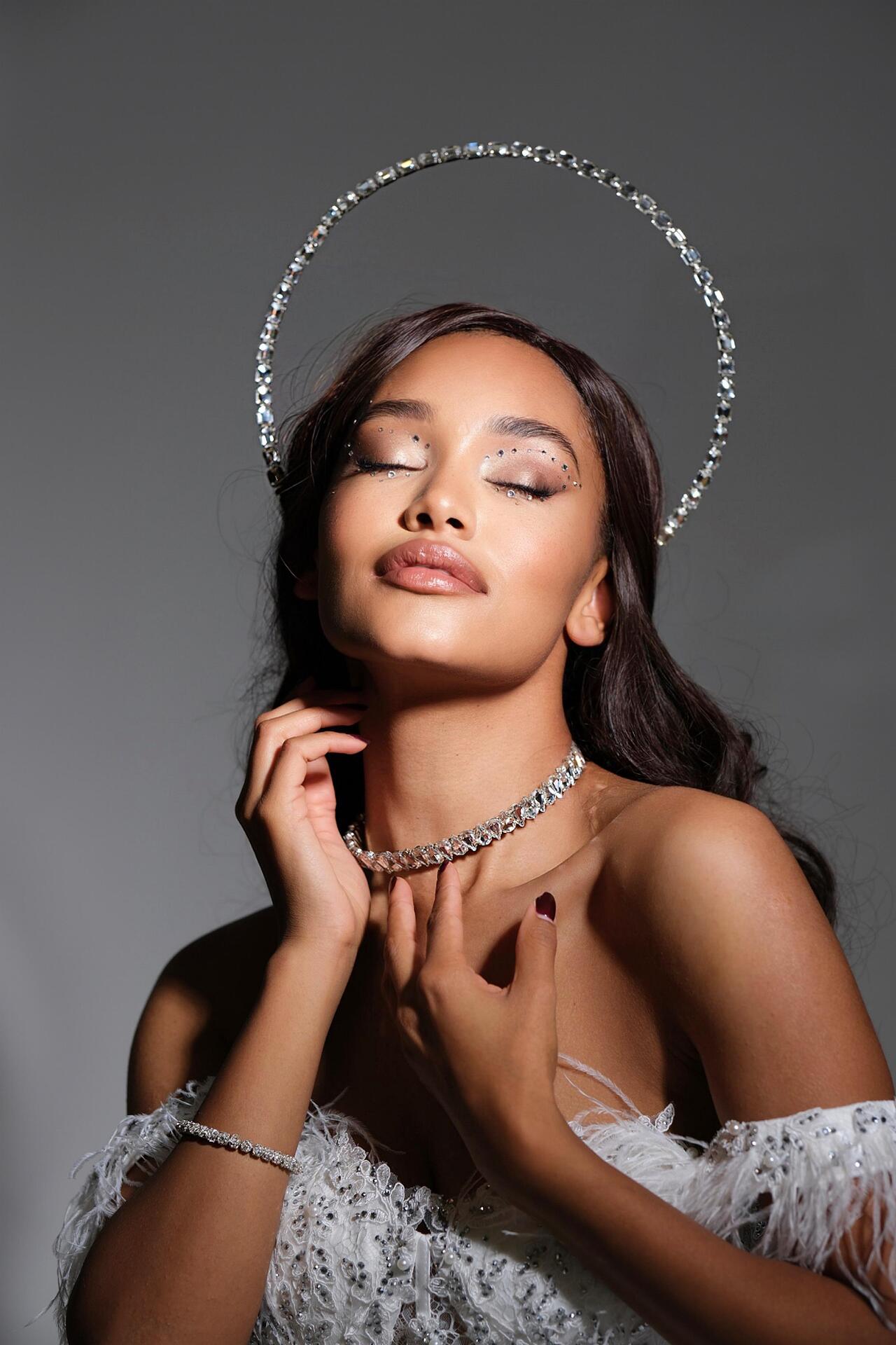 Headpiece with silver glass pebbles: Goddess