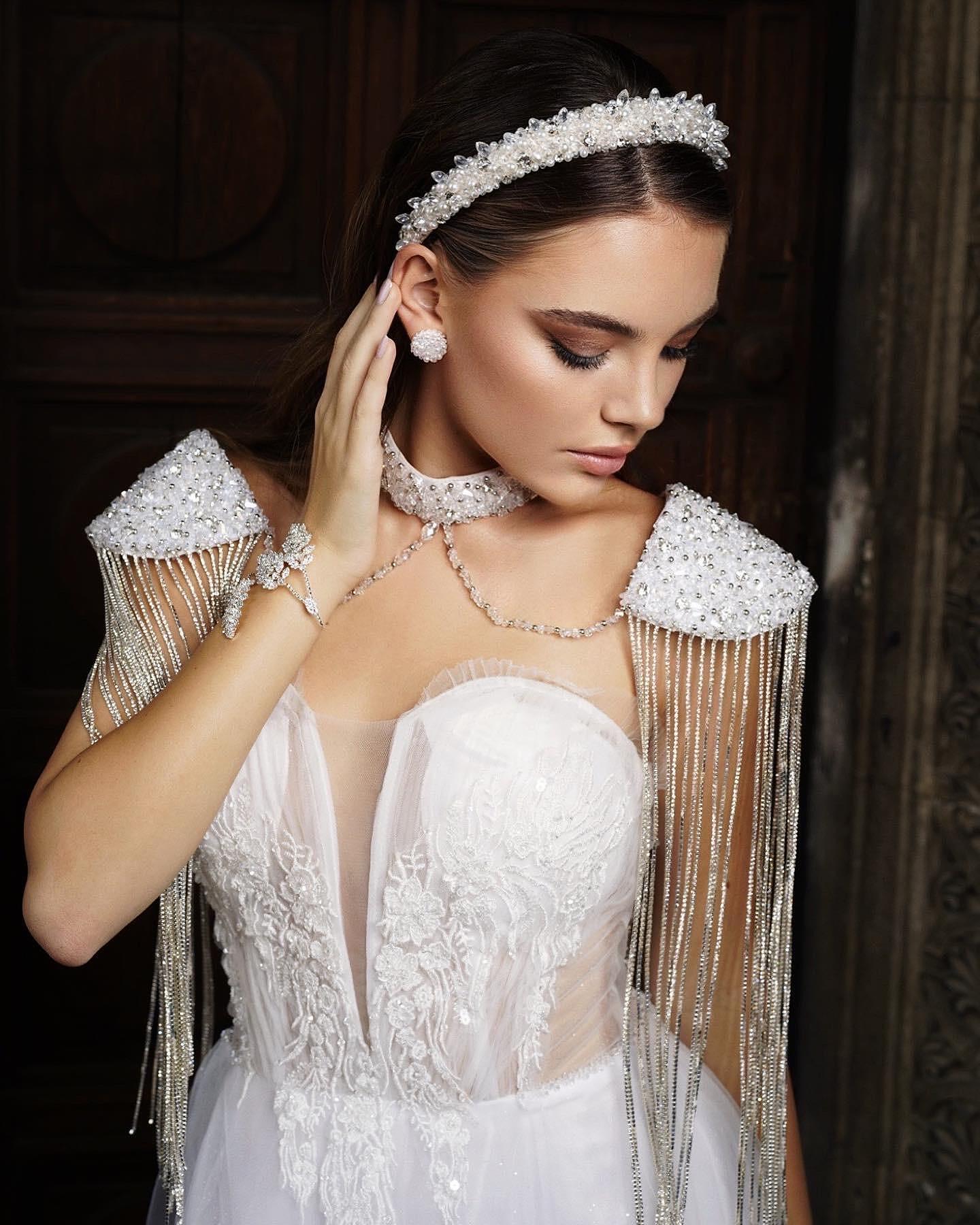 Neck and shoulder accessory with crystals