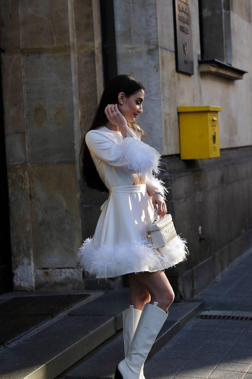 White dress: Kitty Claus