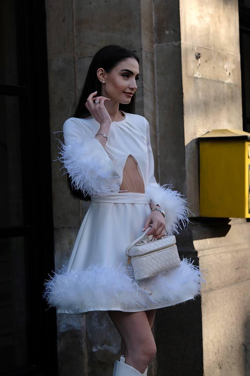 White dress: Kitty Claus