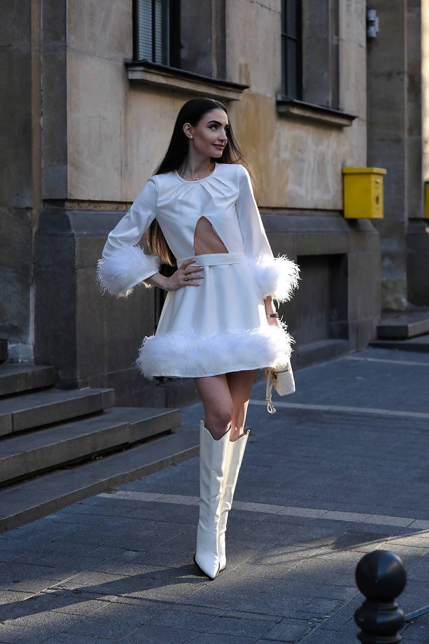 White dress: Kitty Claus