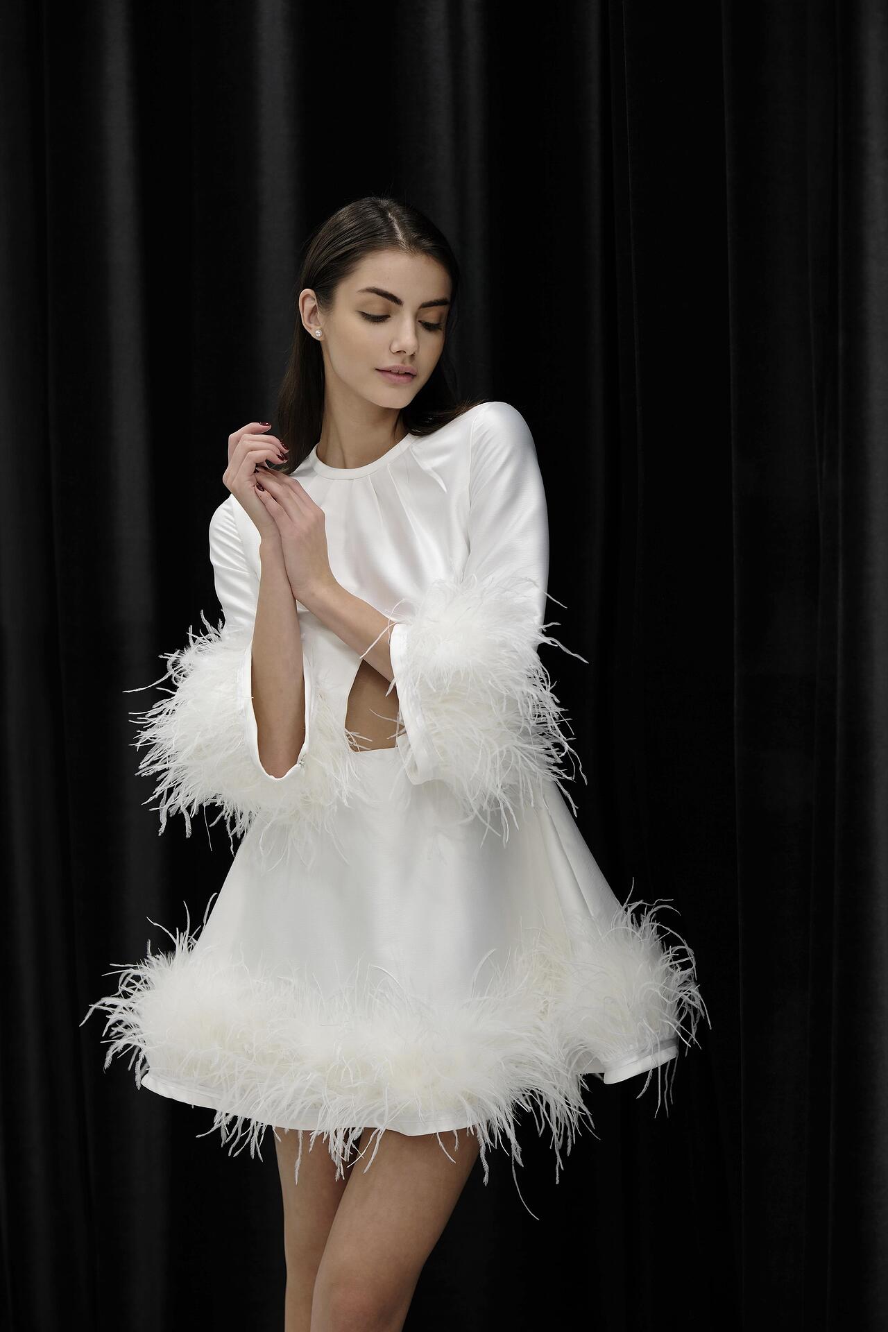 White dress: Kitty Claus