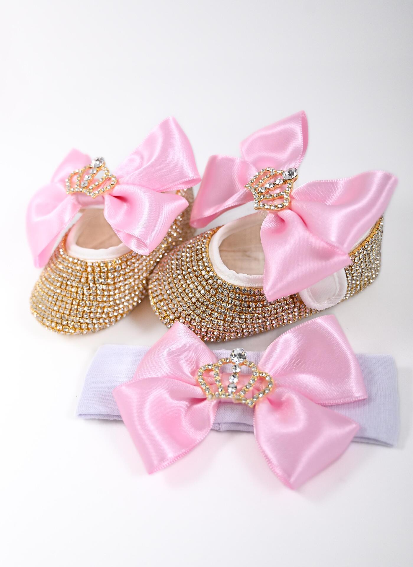 Baby shoes set with pink ribbon headband