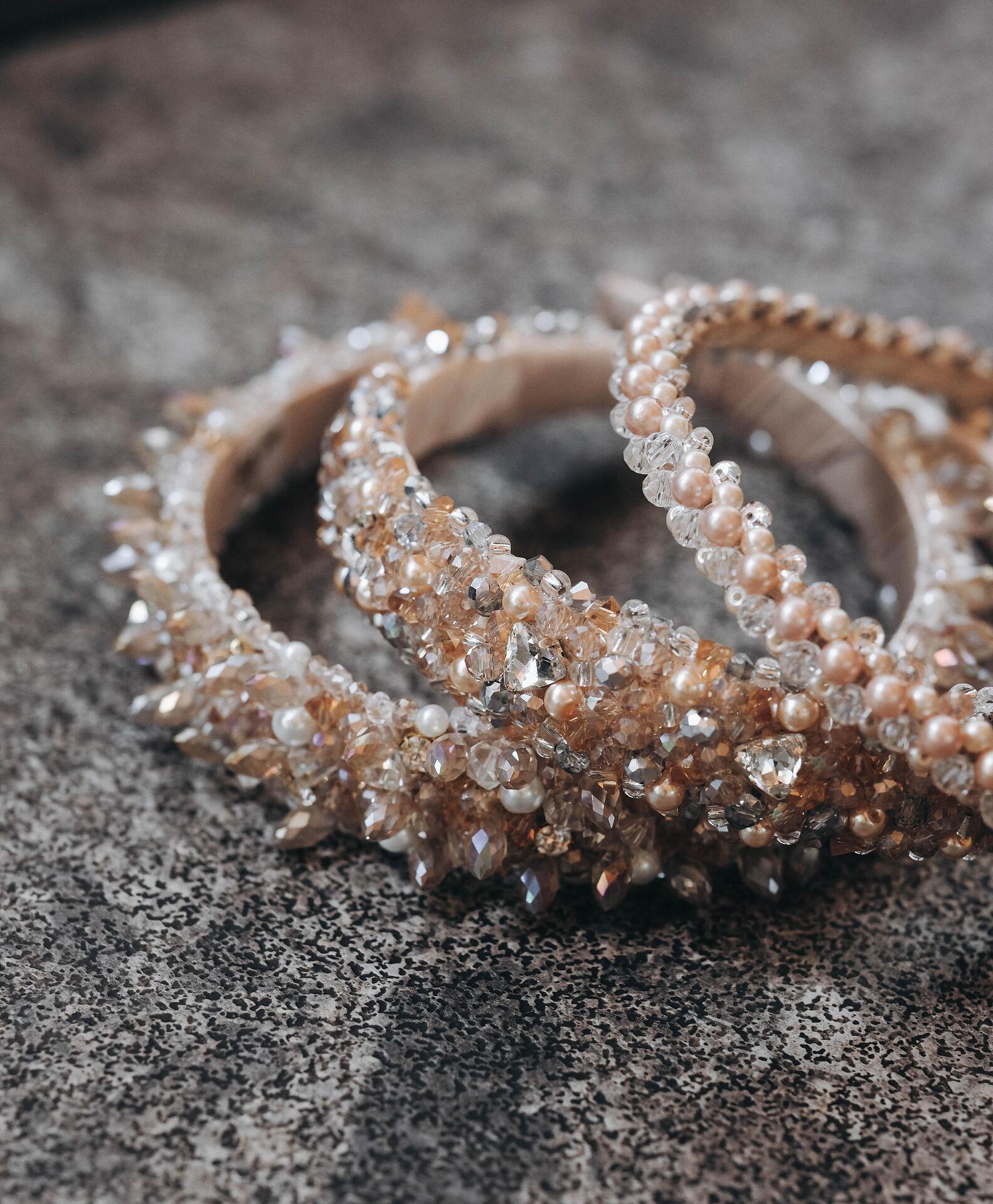Beige tiara with crystals