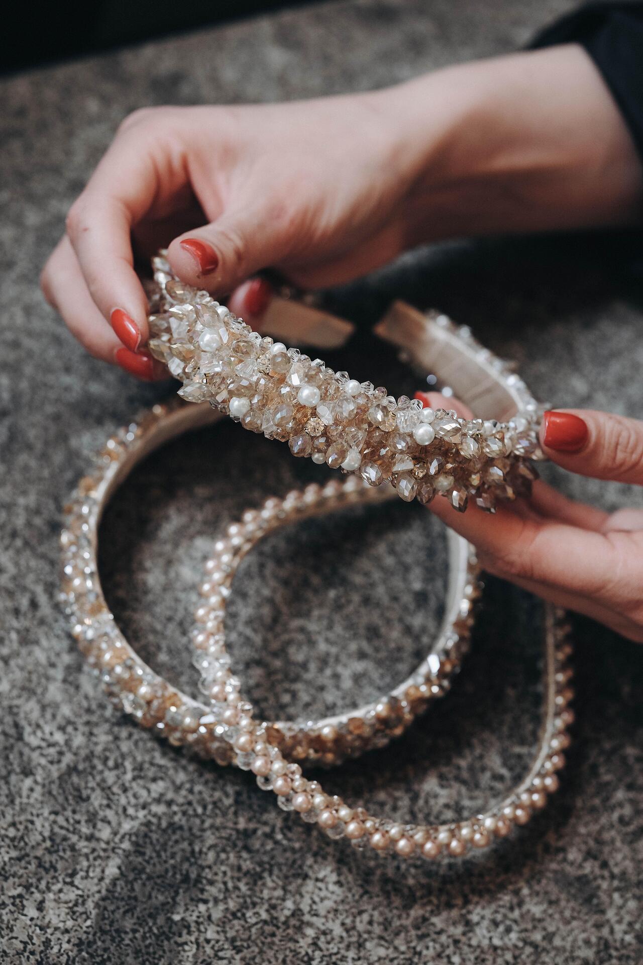 Beige tiara with crystals