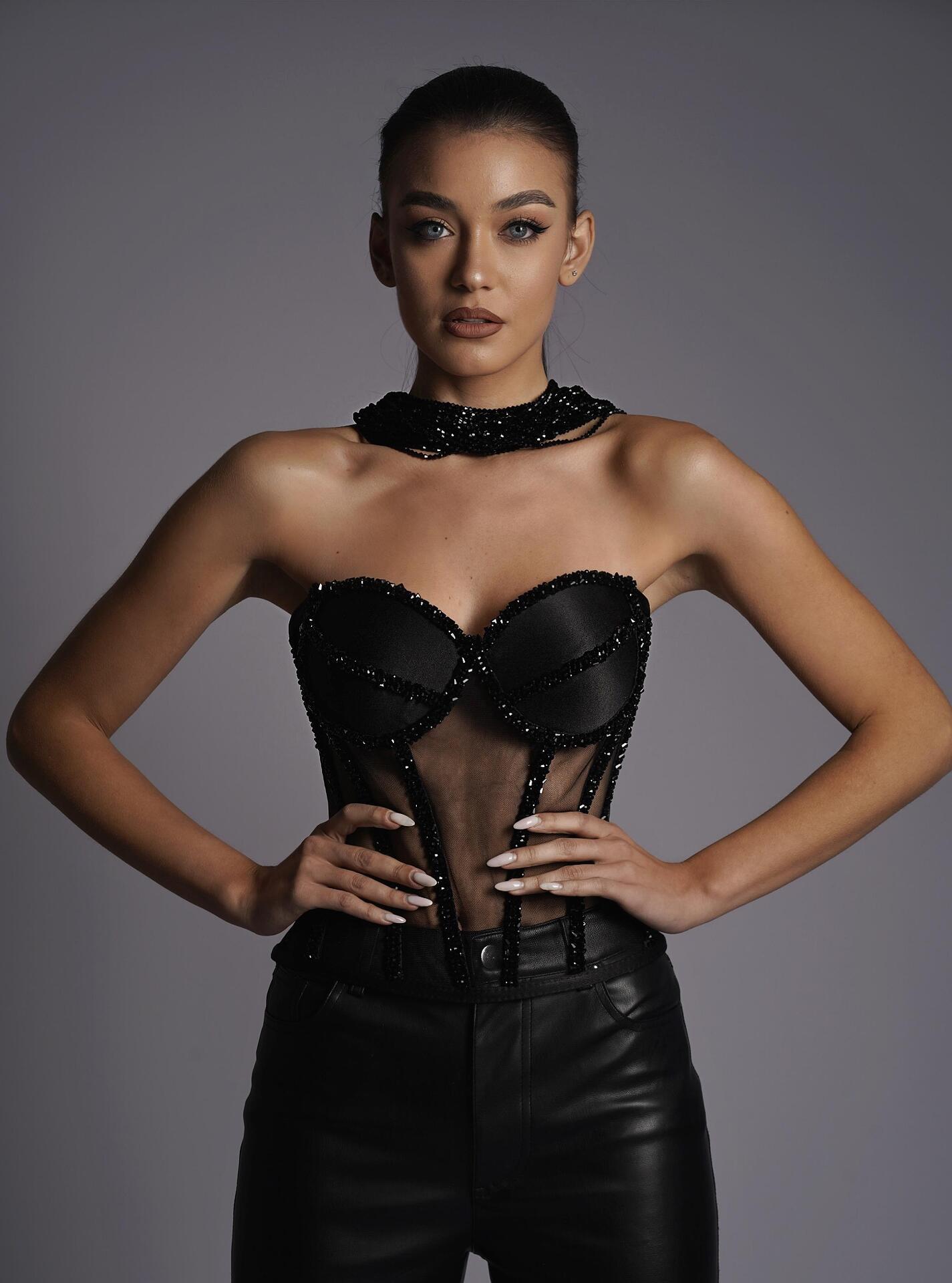 Black corset: Black Panter