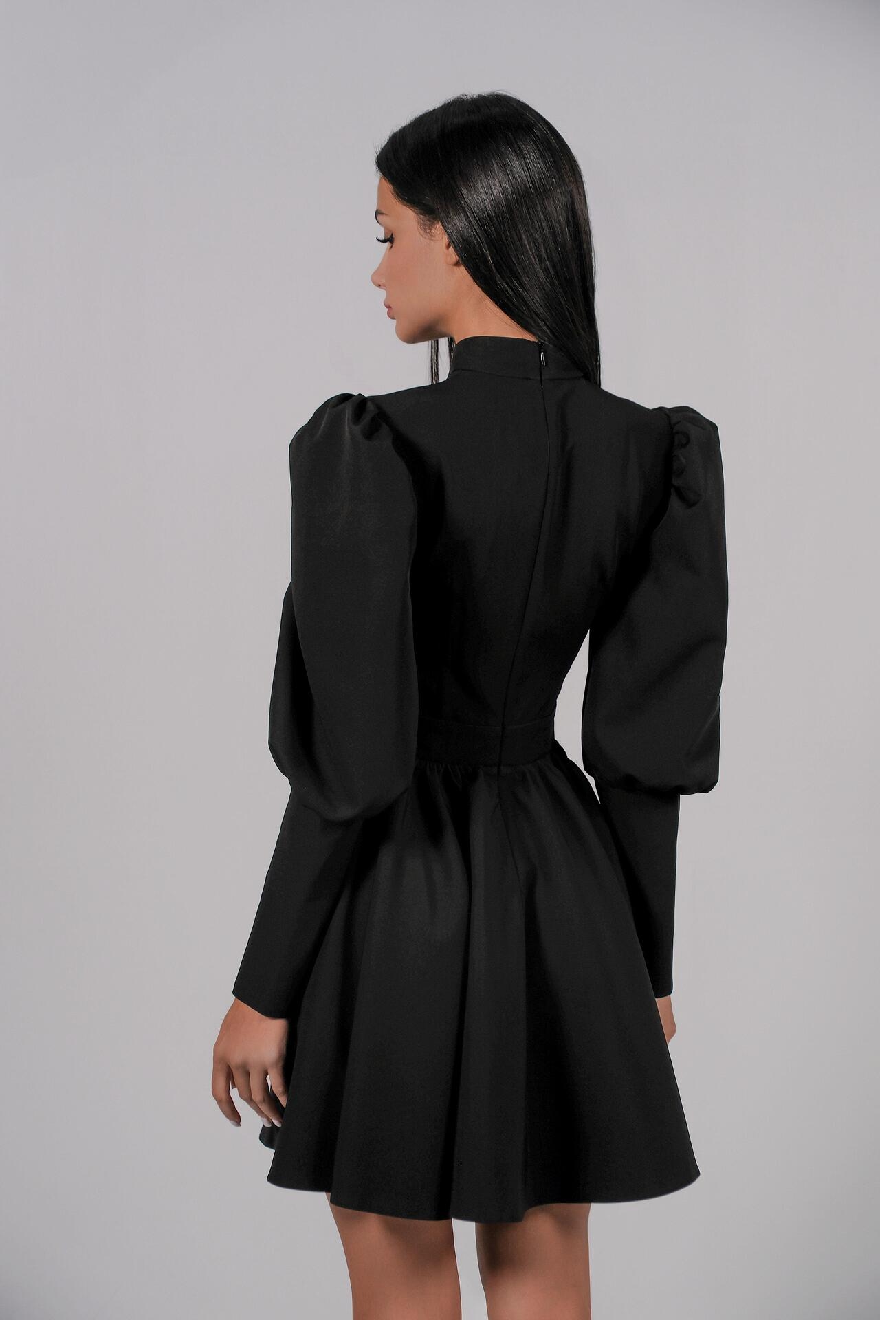 Black short dress: Fanea 