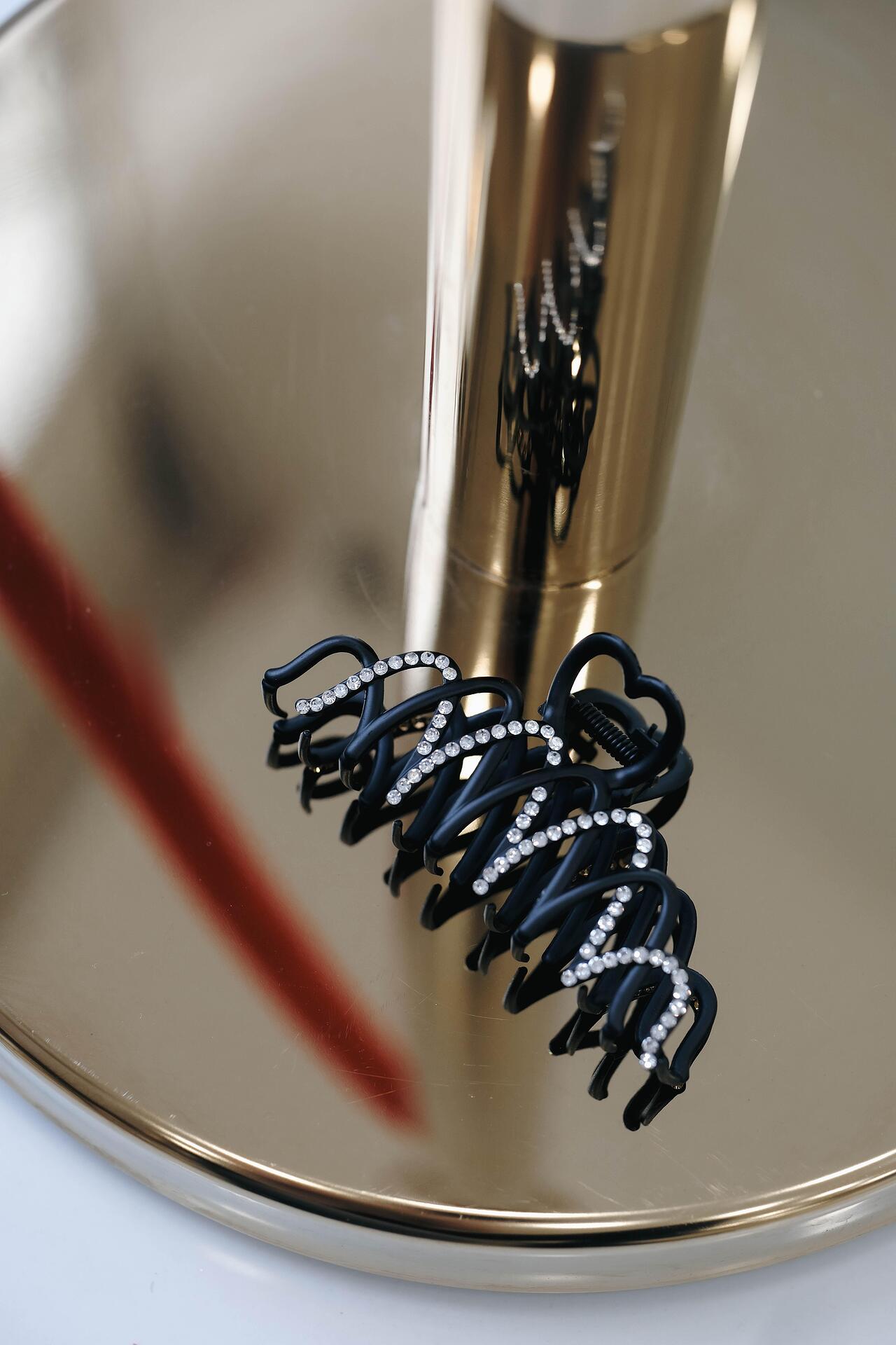 Black matte hairpin with crystals
