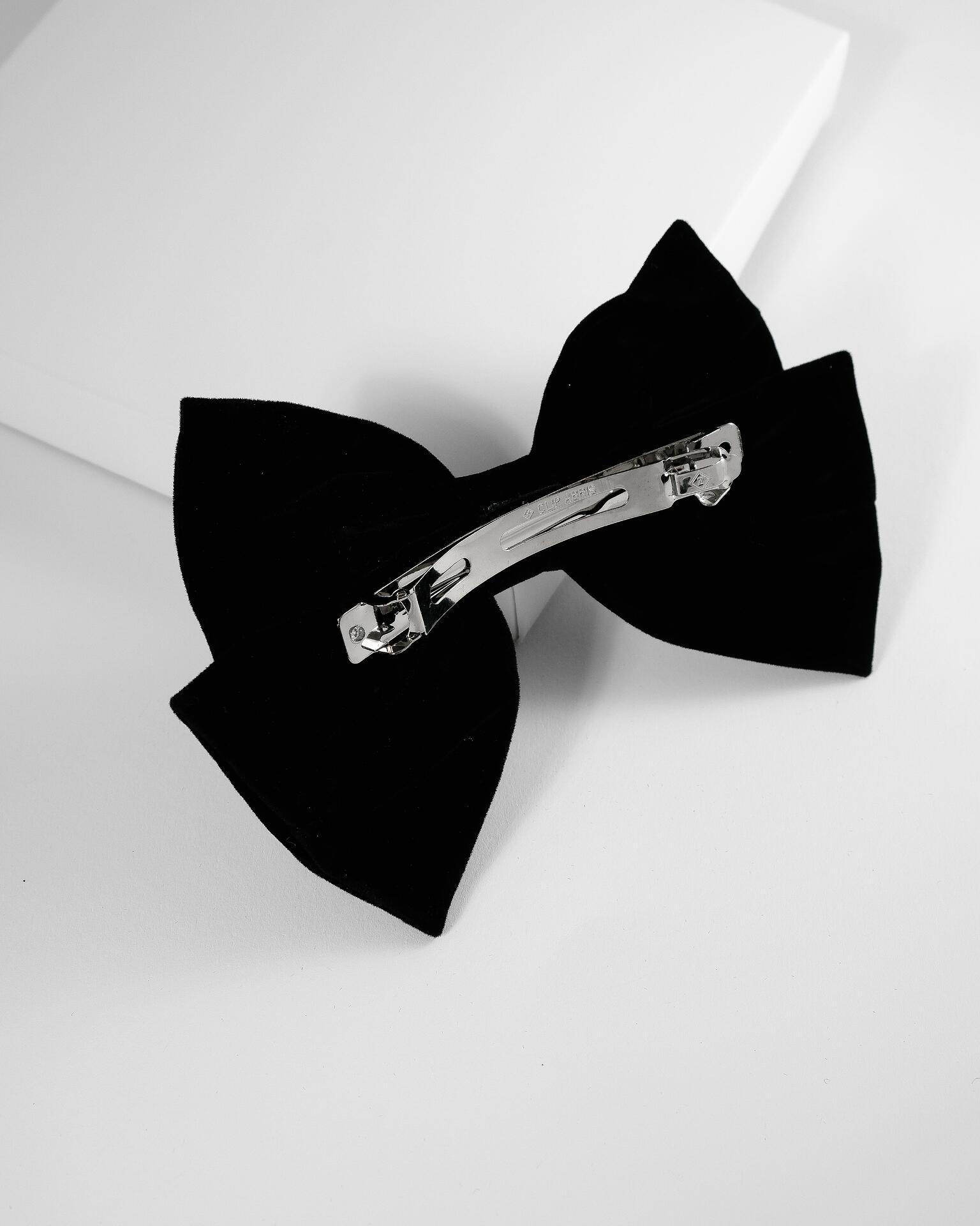 Black velvet ribbon