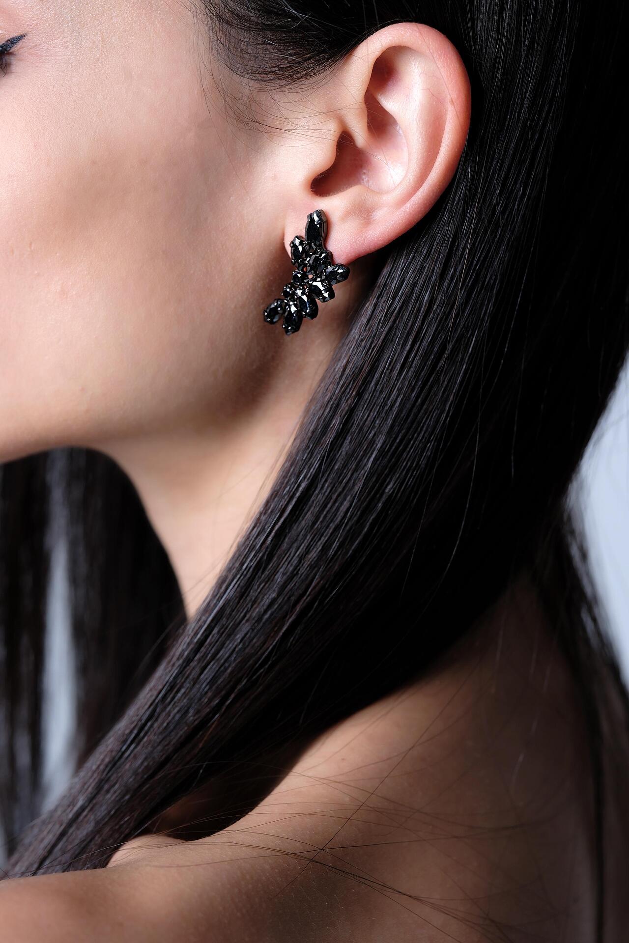 Black earrings with zirconia Inky