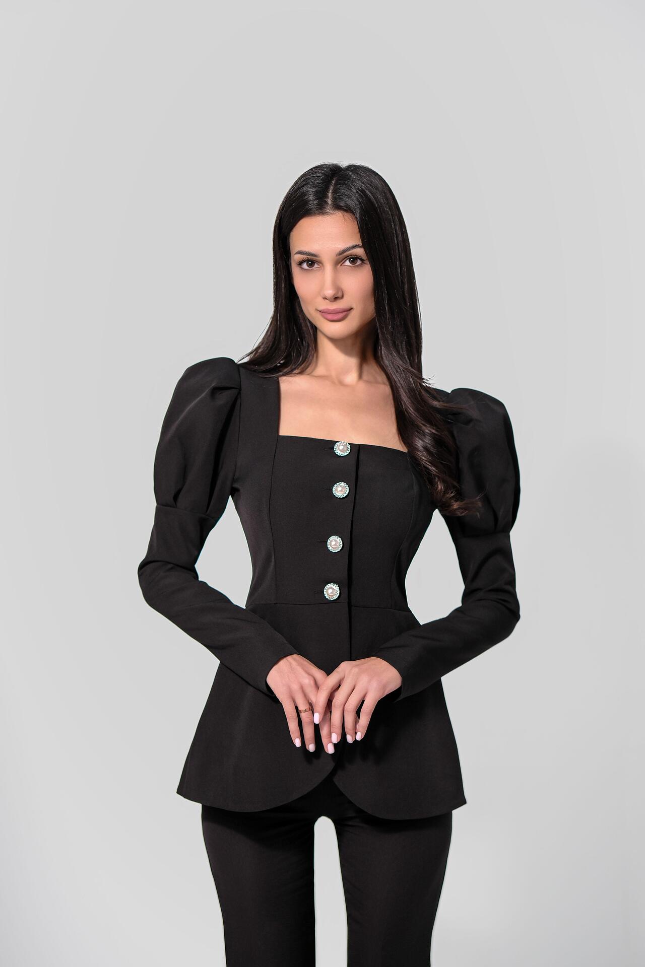 Black jacket/blouse: Dorisa