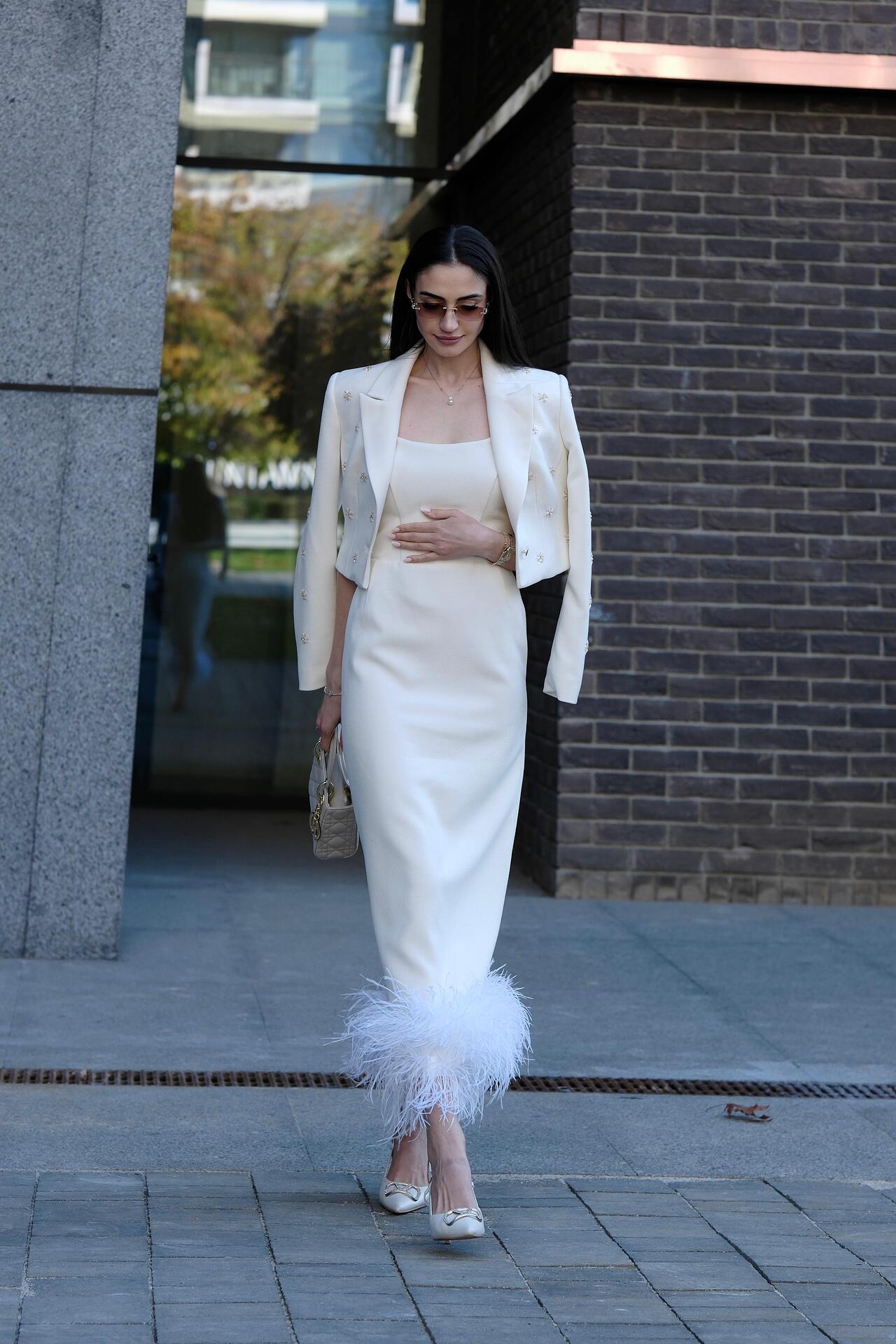 Long dress with feathers: Ange